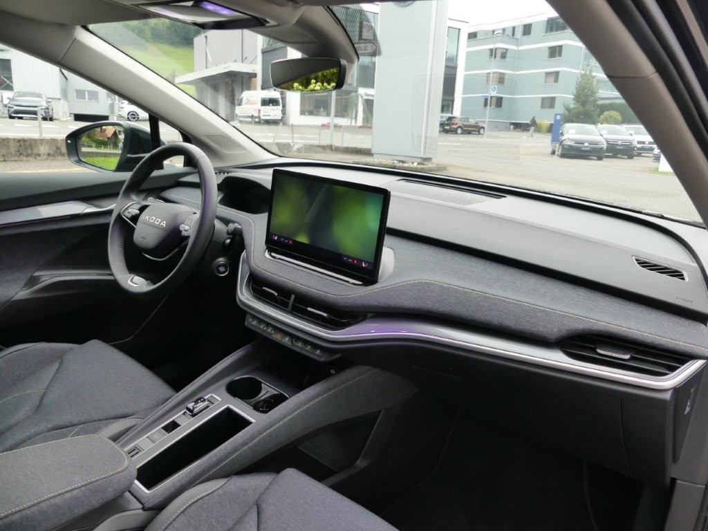 SKODA Elroq 85-image-8