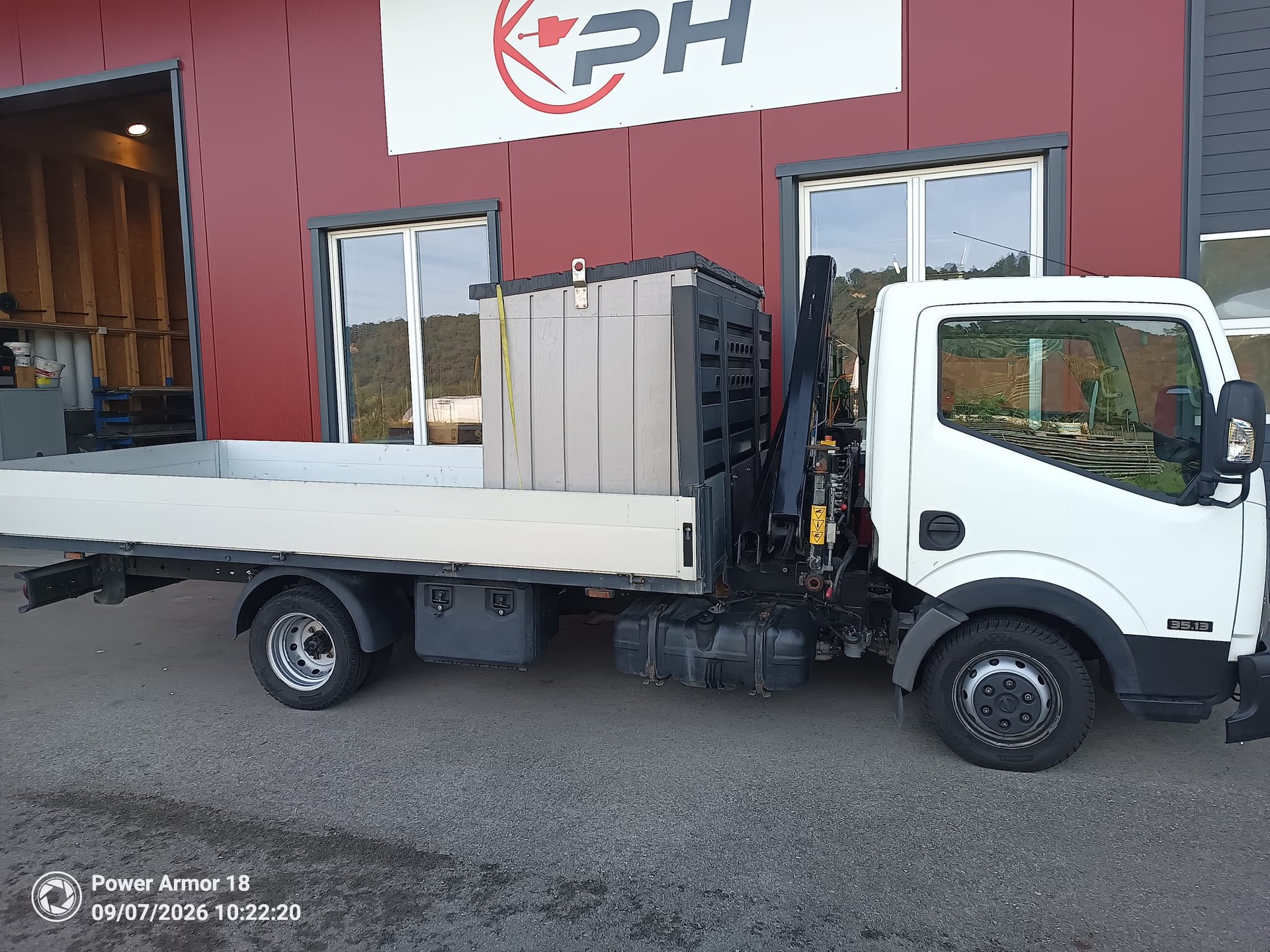 NISSAN 3.0 dCi 130 Pro-image-1
