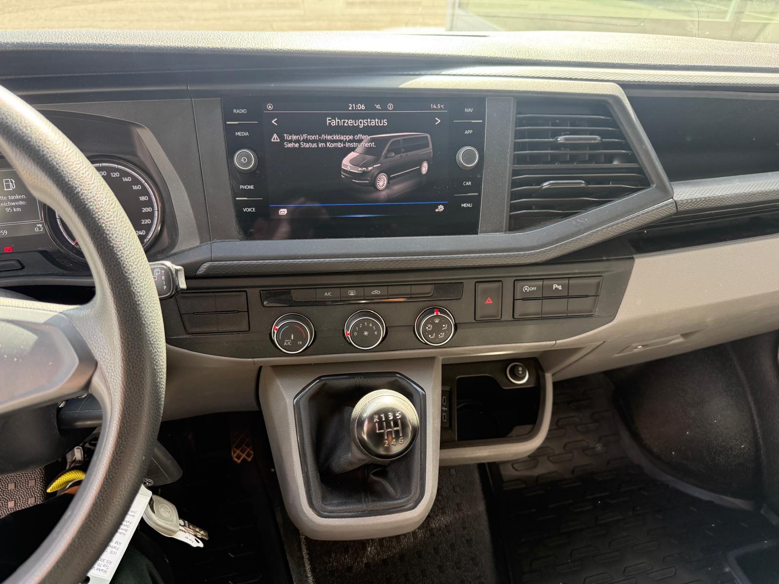 VW T6.1 Kasten 3000 2.0 TDI-image-18