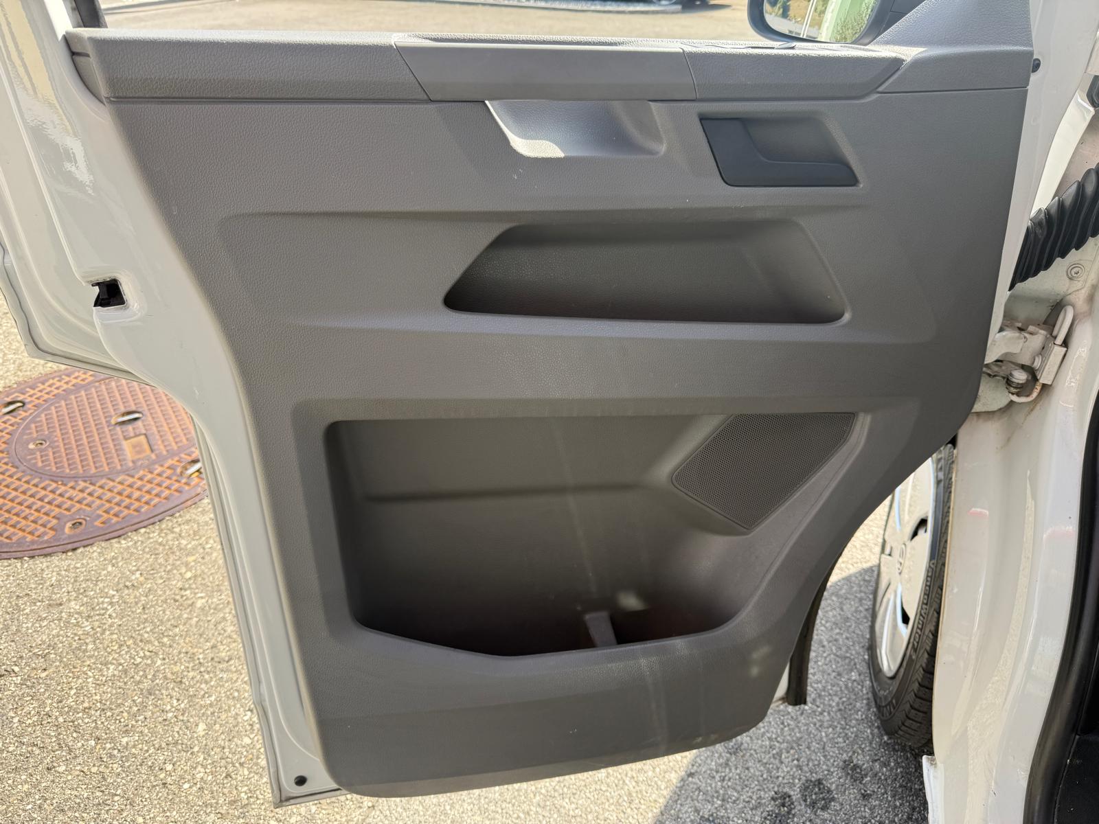 VW T6.1 Kasten 3000 2.0 TDI-image-19