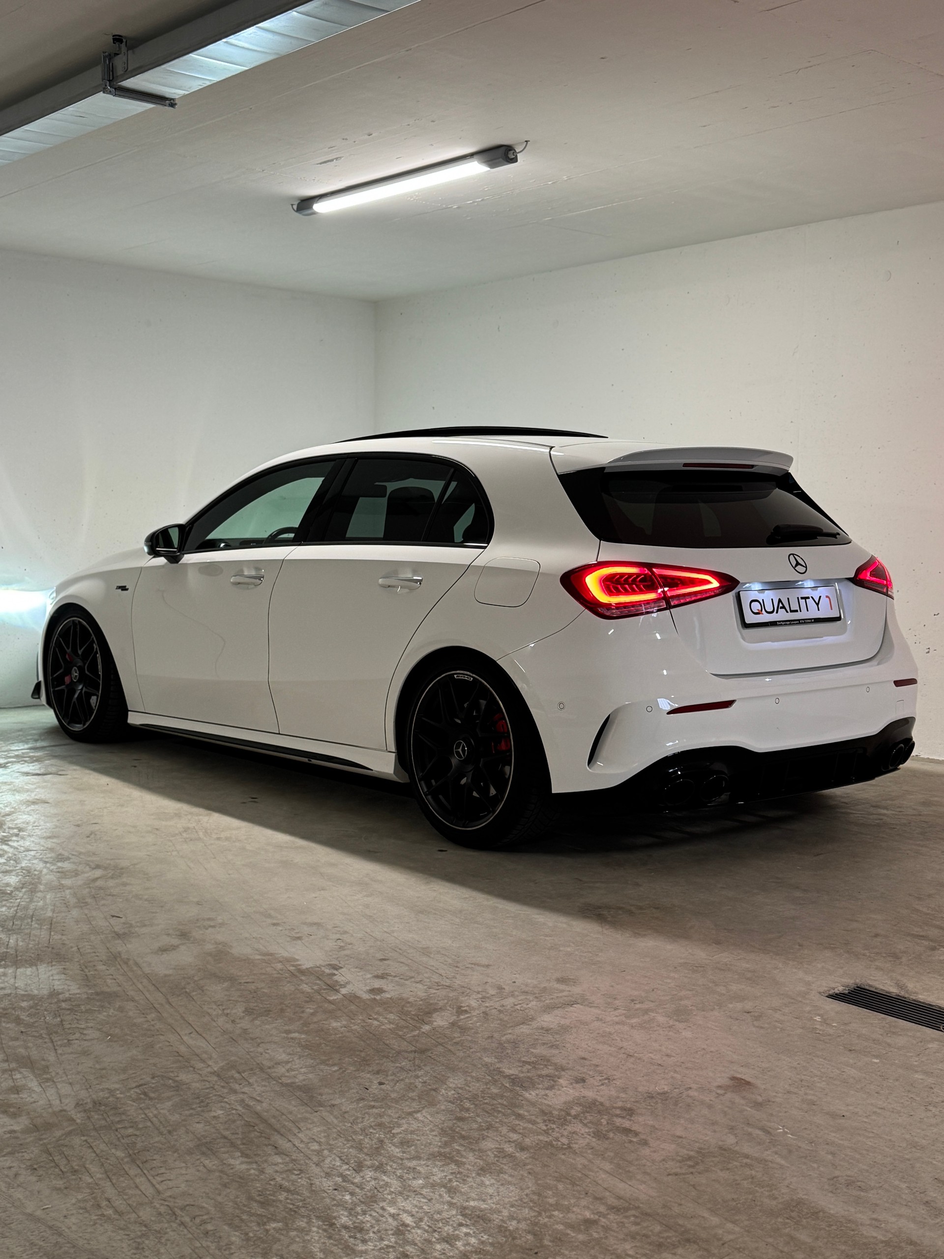 MERCEDES-BENZ A 45 S AMG 4Matic+ Speedshift-image-5