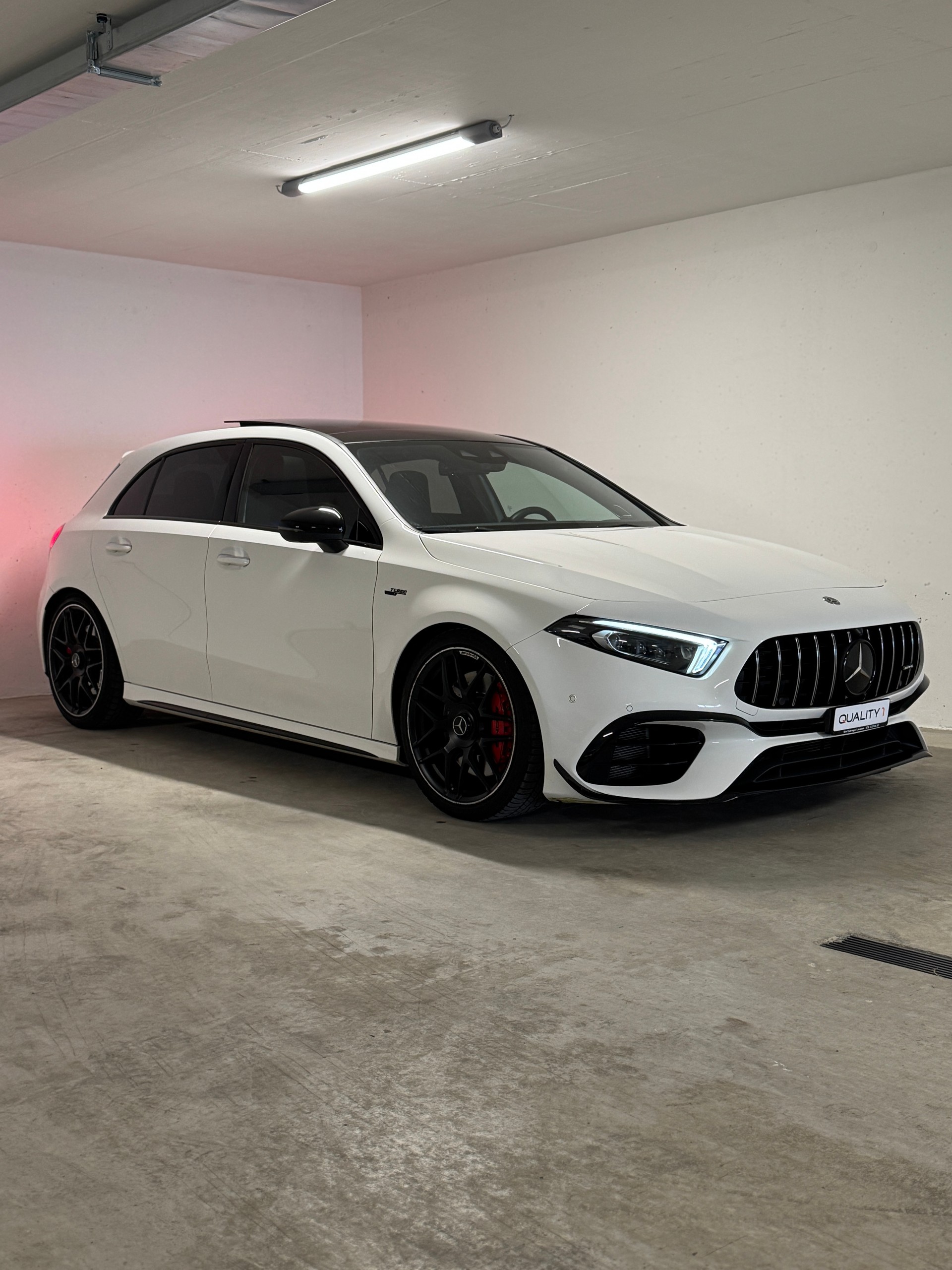 MERCEDES-BENZ A 45 S AMG 4Matic+ Speedshift-image-2