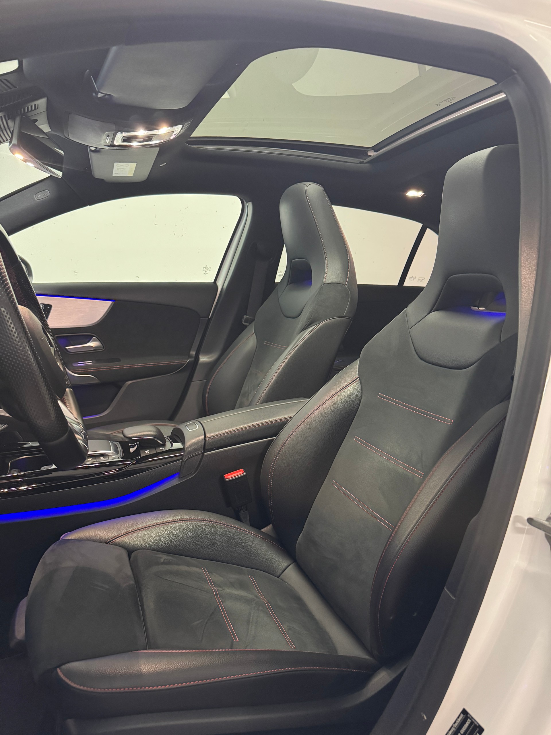 MERCEDES-BENZ A 45 S AMG 4Matic+ Speedshift-image-8