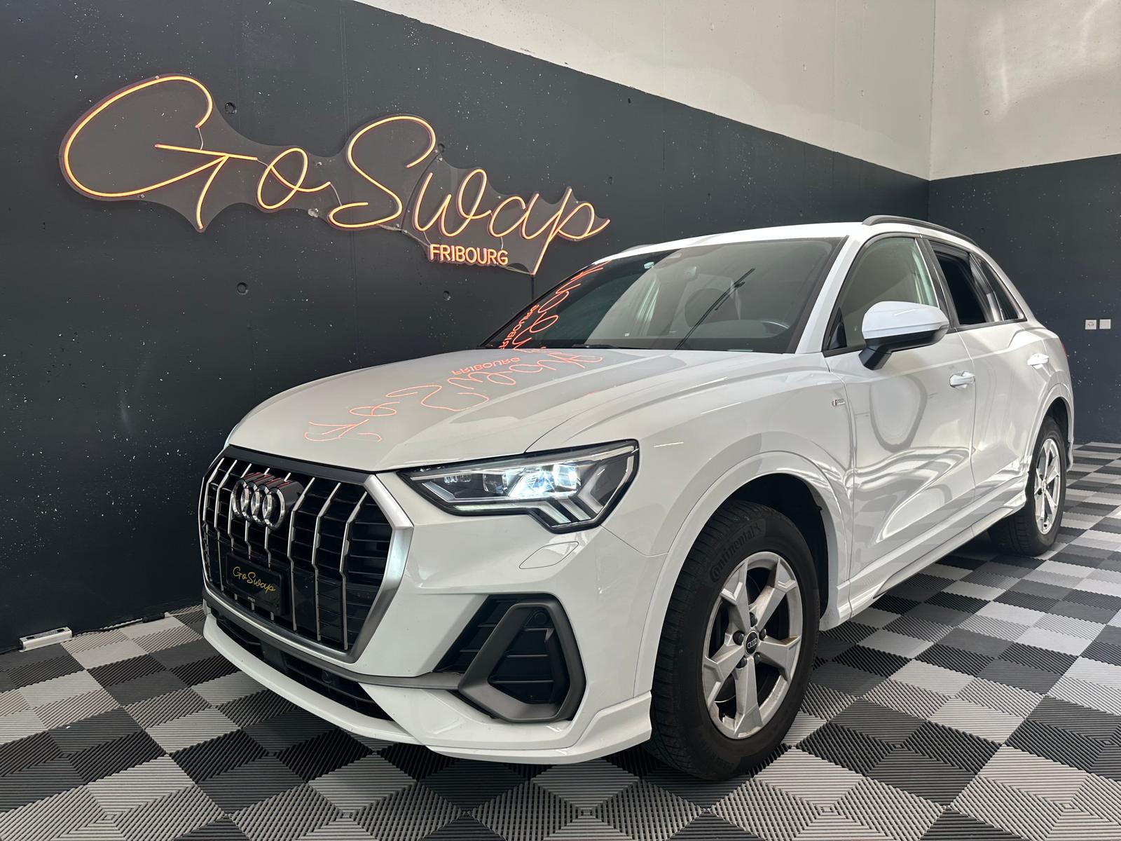 AUDI Q3 40 TDI Attraction quattro S-tronic-image-0
