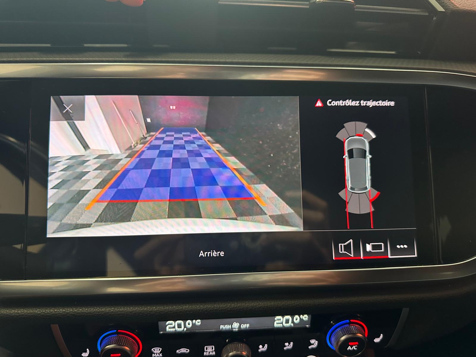 AUDI Q3 40 TDI Attraction quattro S-tronic-image-22