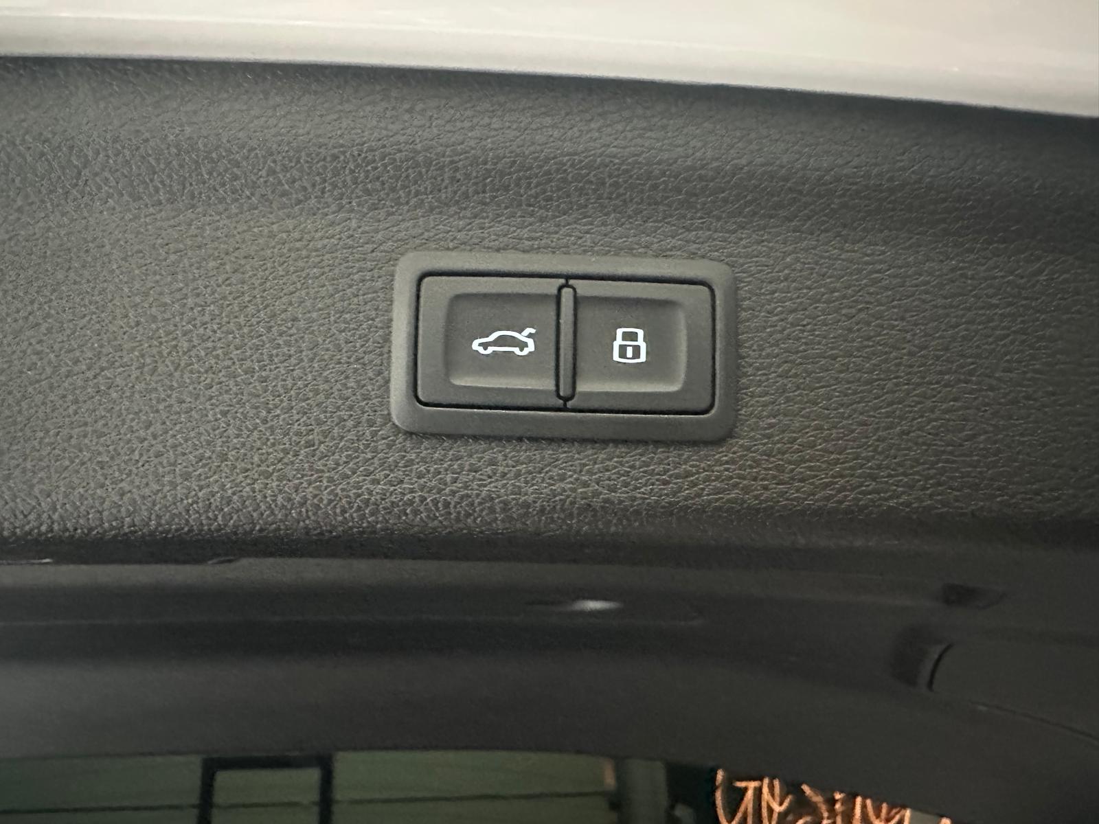 AUDI Q3 40 TDI Attraction quattro S-tronic-image-25