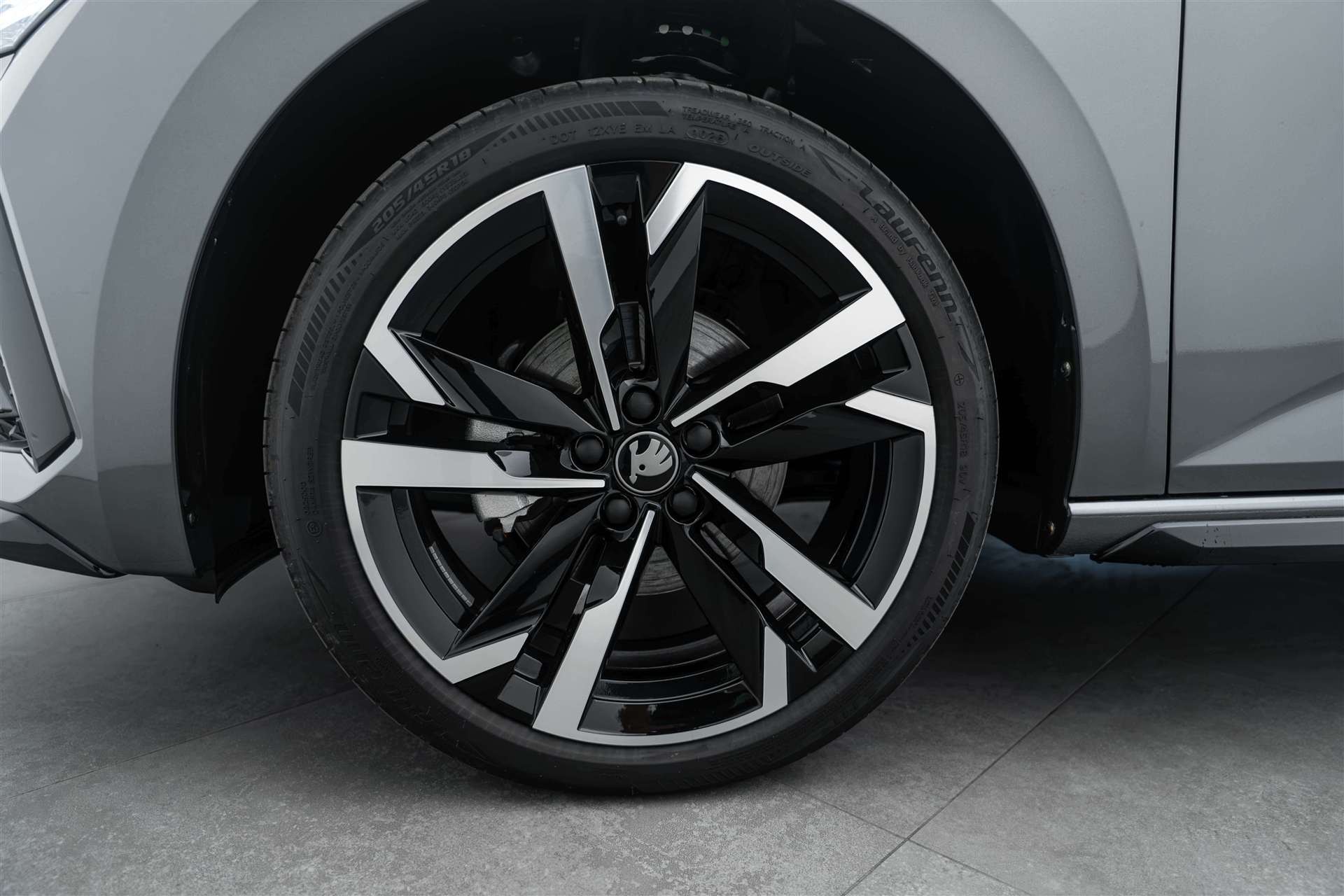 SKODA Scala 1.5 TSi Monte Carlo DSG-Automat-image-5