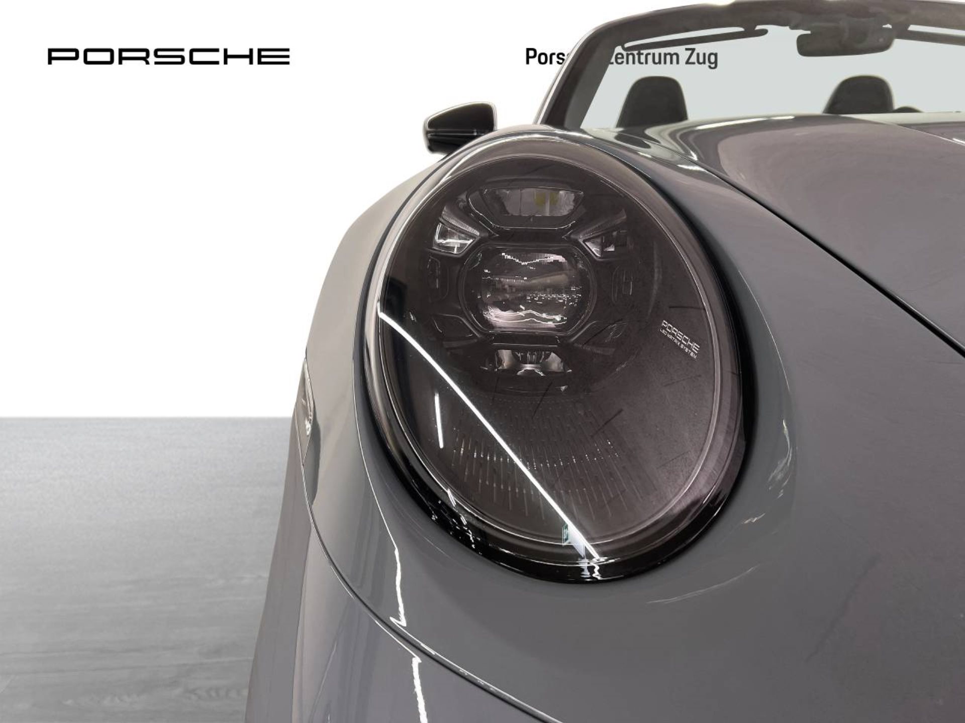 PORSCHE 911 Turbo S Cabriolet-image-12