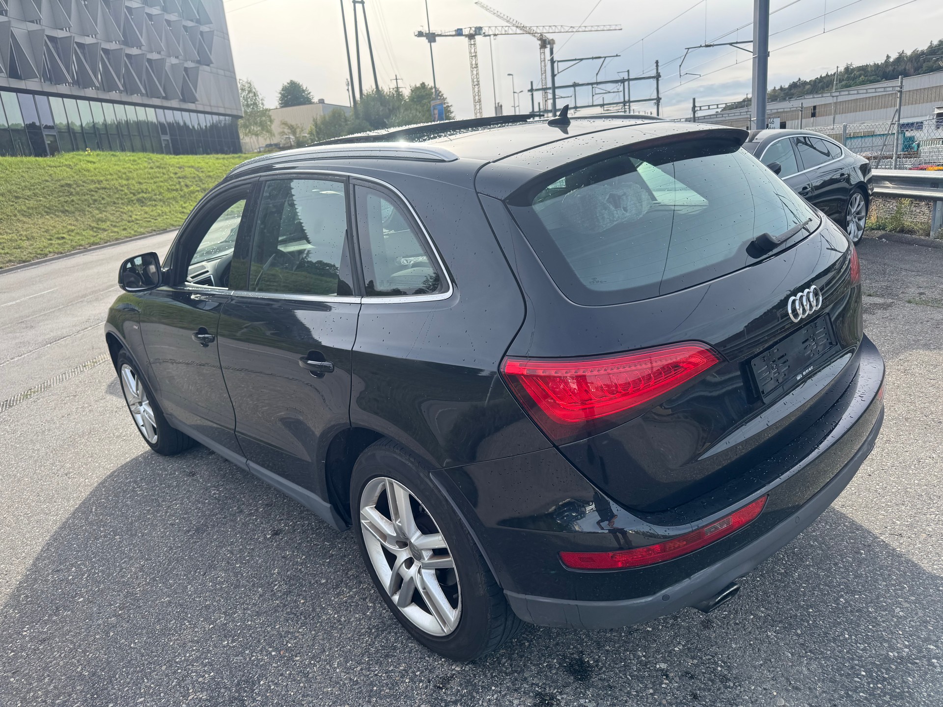AUDI Q5 2.0 TFSI quattro tiptronic-image-6
