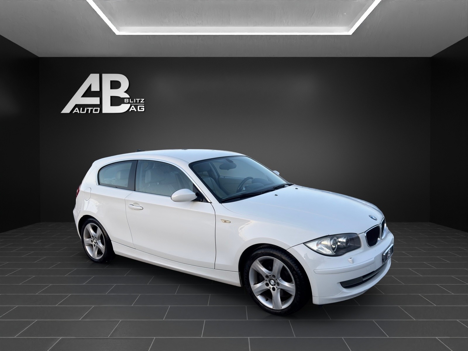 BMW 123d M-Sportpaket Steptronic mit 204 PS-image-5