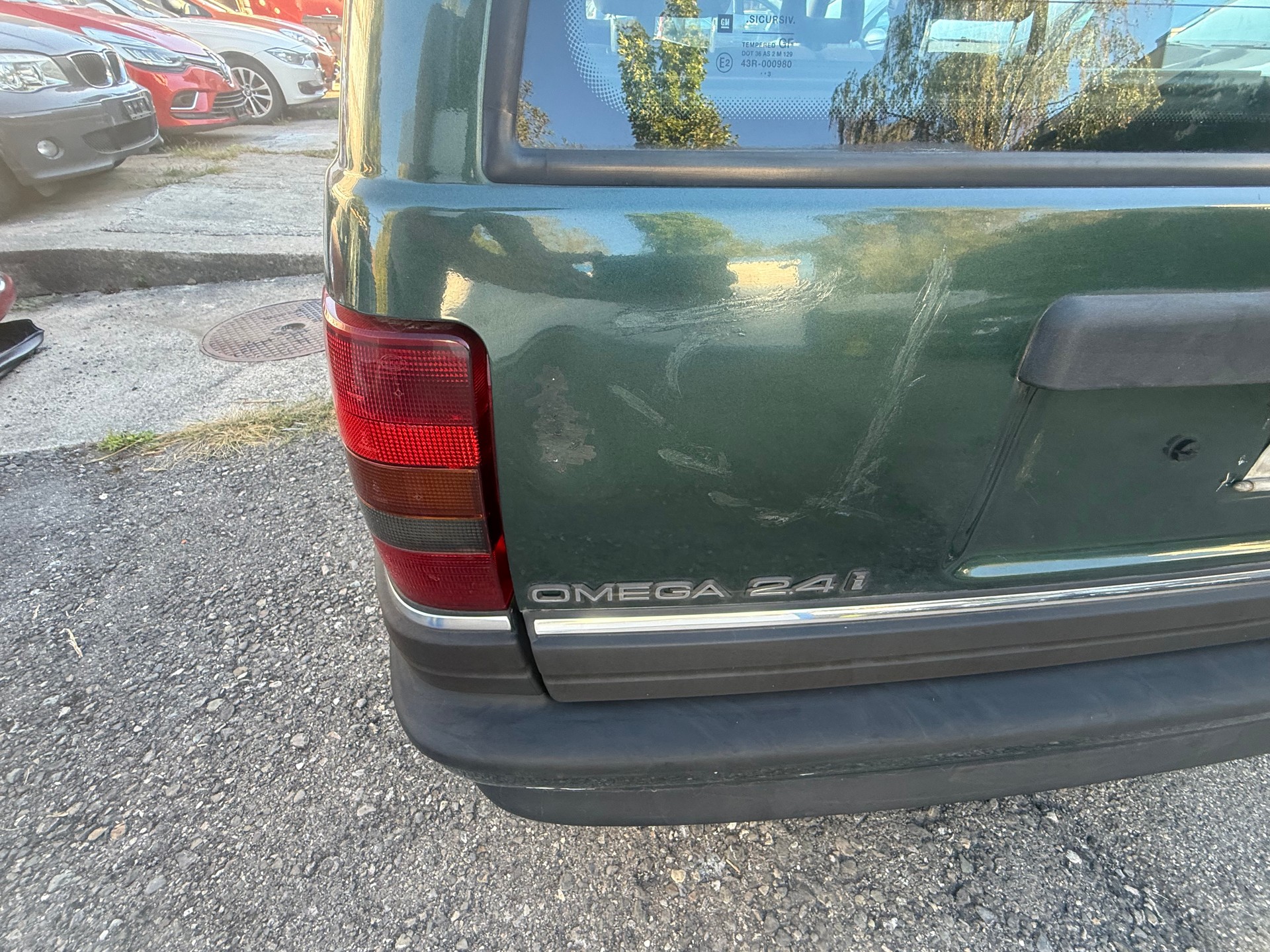 OPEL Omega 2.4i Caravan Travel-image-7