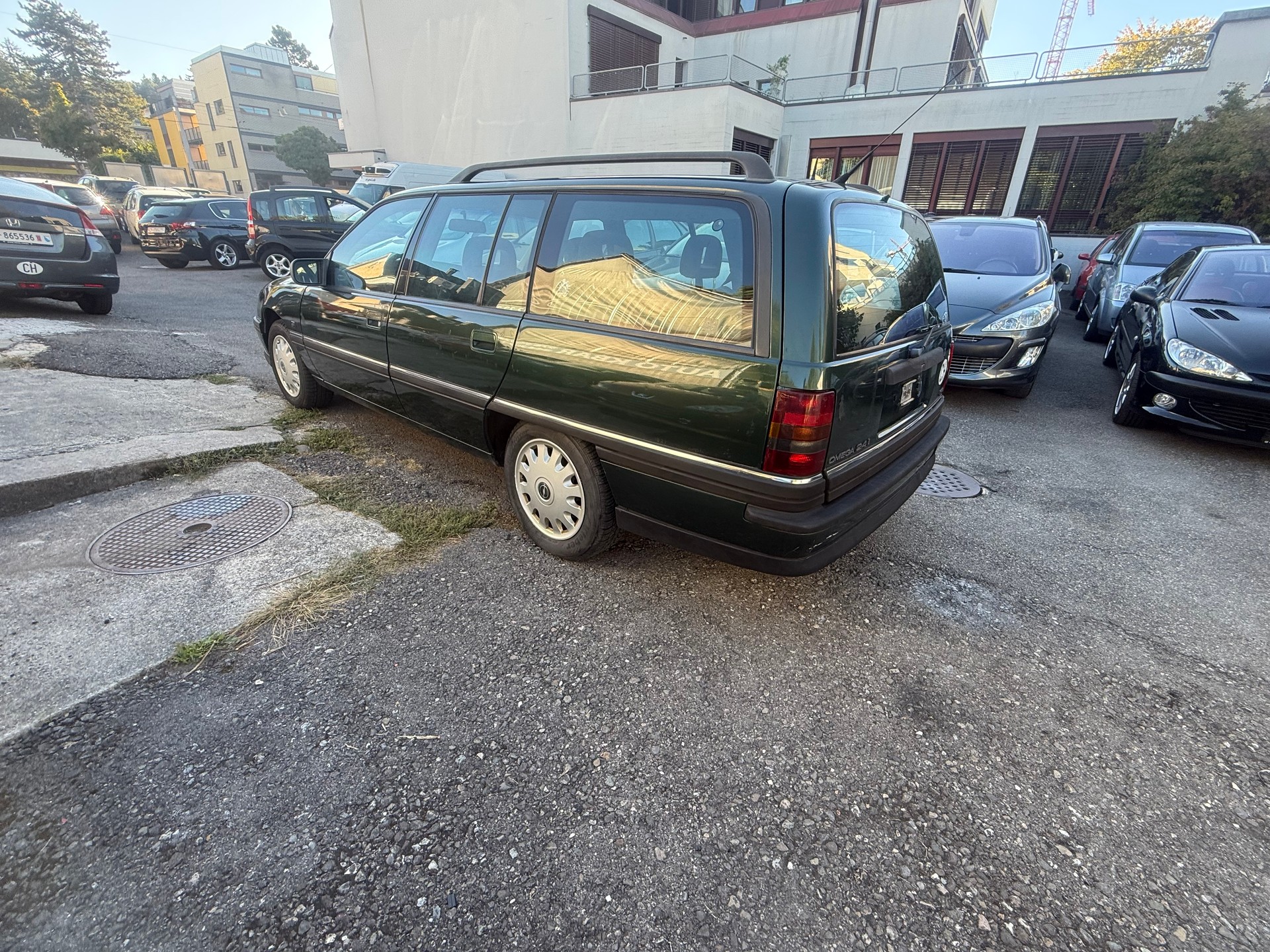 OPEL Omega 2.4i Caravan Travel-image-6