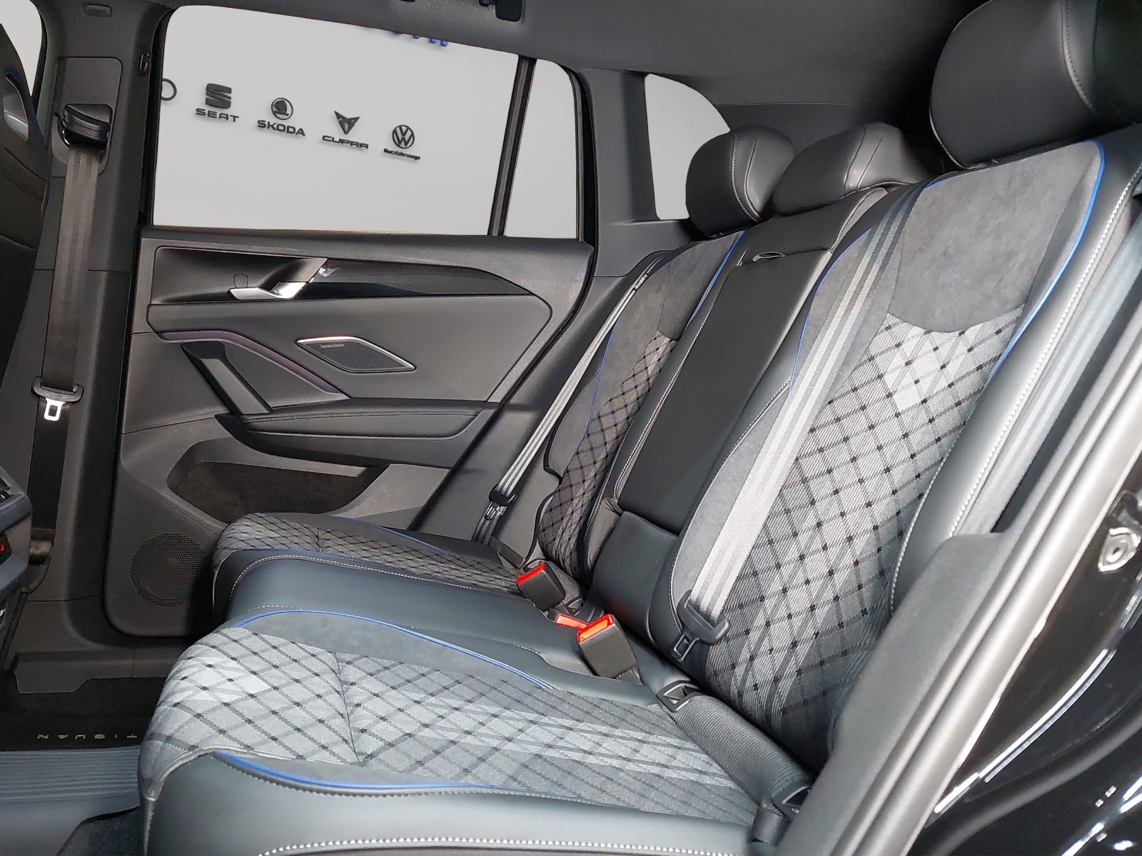 VW Tiguan 1.5 TSI evo2 eHybrid R-Line DSG-image-6