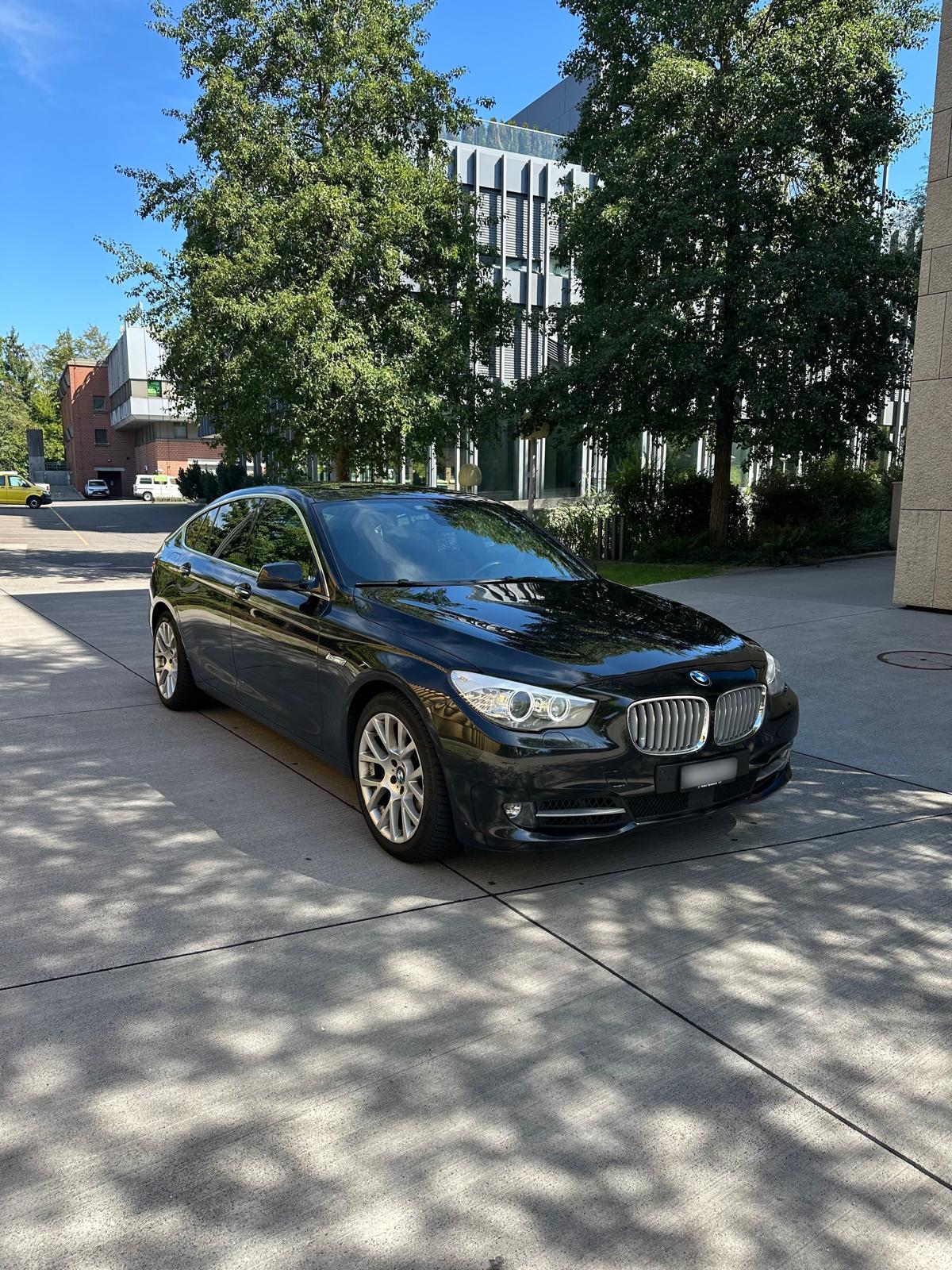 BMW 550i xDrive-image-1