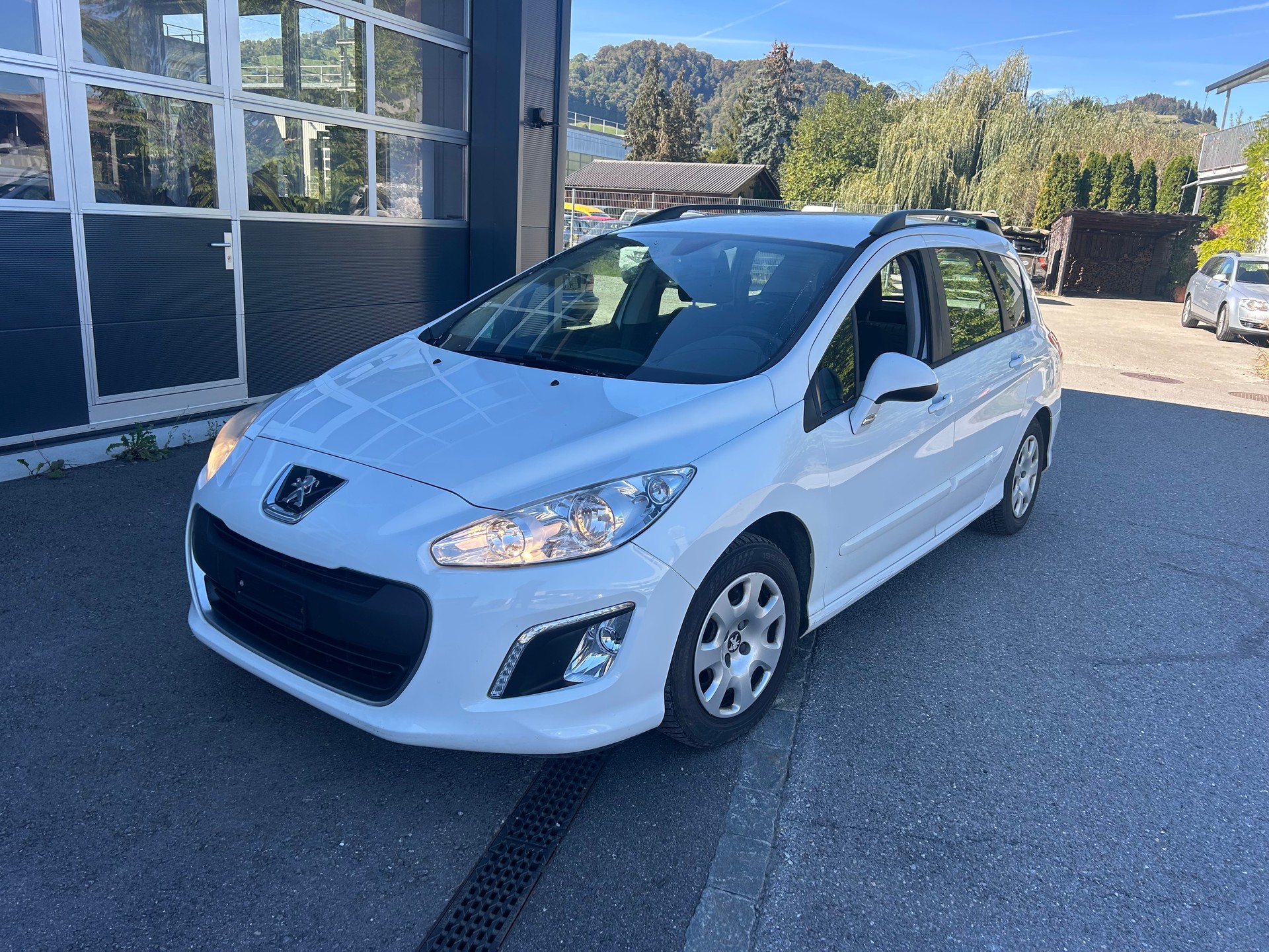 PEUGEOT 308 SW 1.4 16V VTI Access-image-0