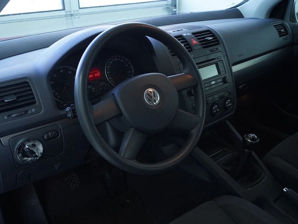 VW Golf 2.0 FSI Comfortline-image-2