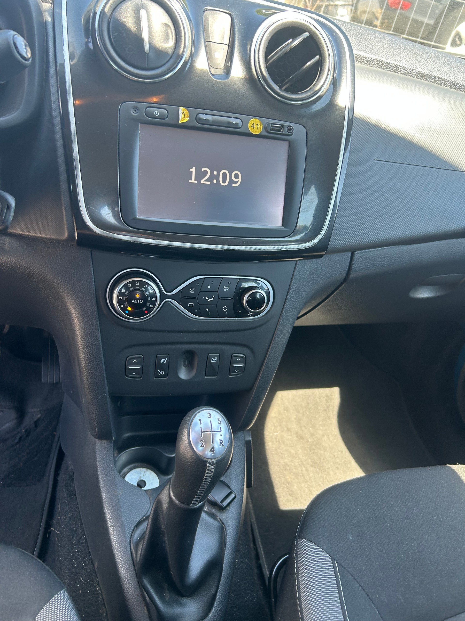 DACIA Sandero TCe 90 Stepway Unlimited 2-image-6