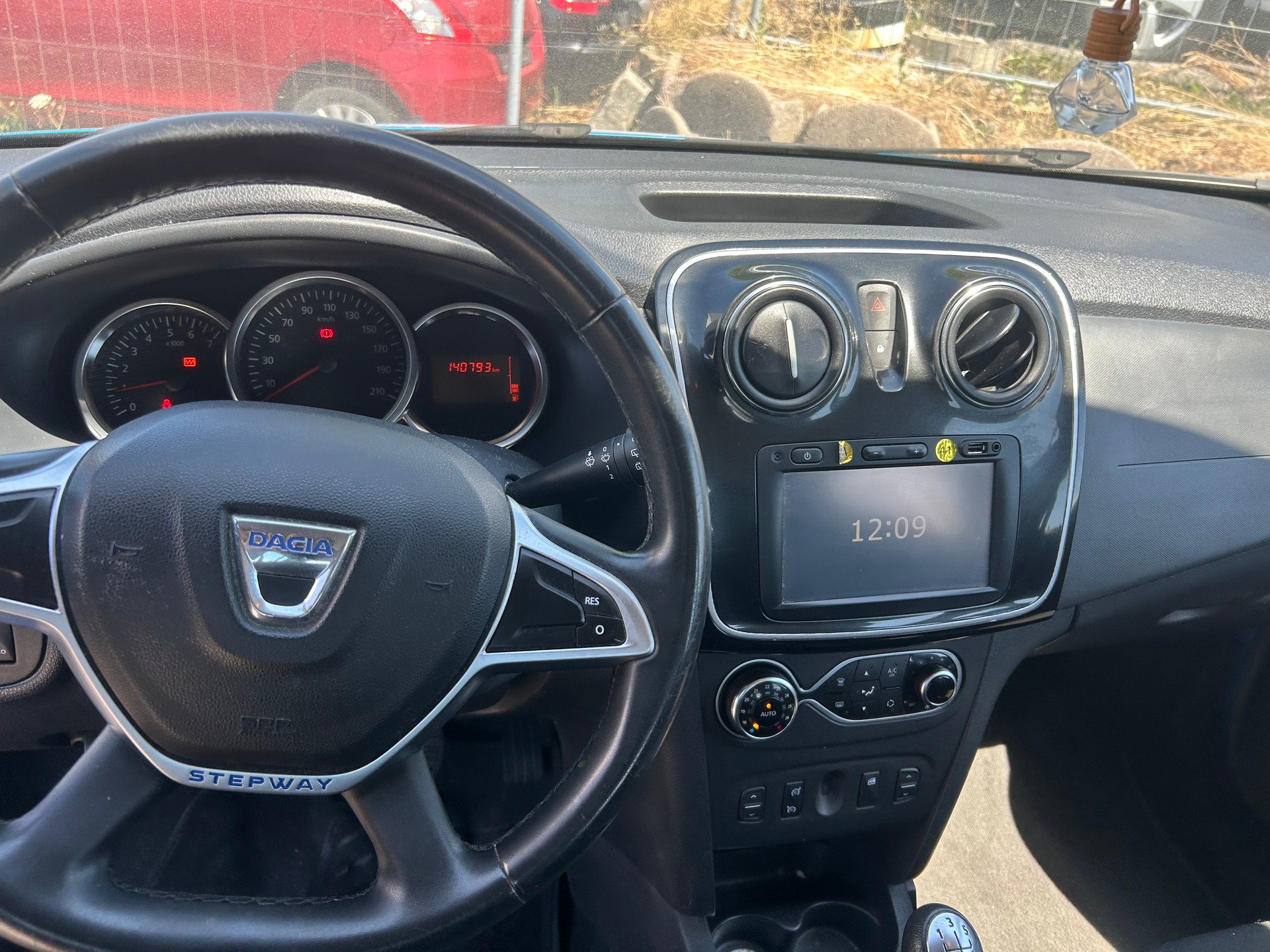 DACIA Sandero TCe 90 Stepway Unlimited 2-image-5