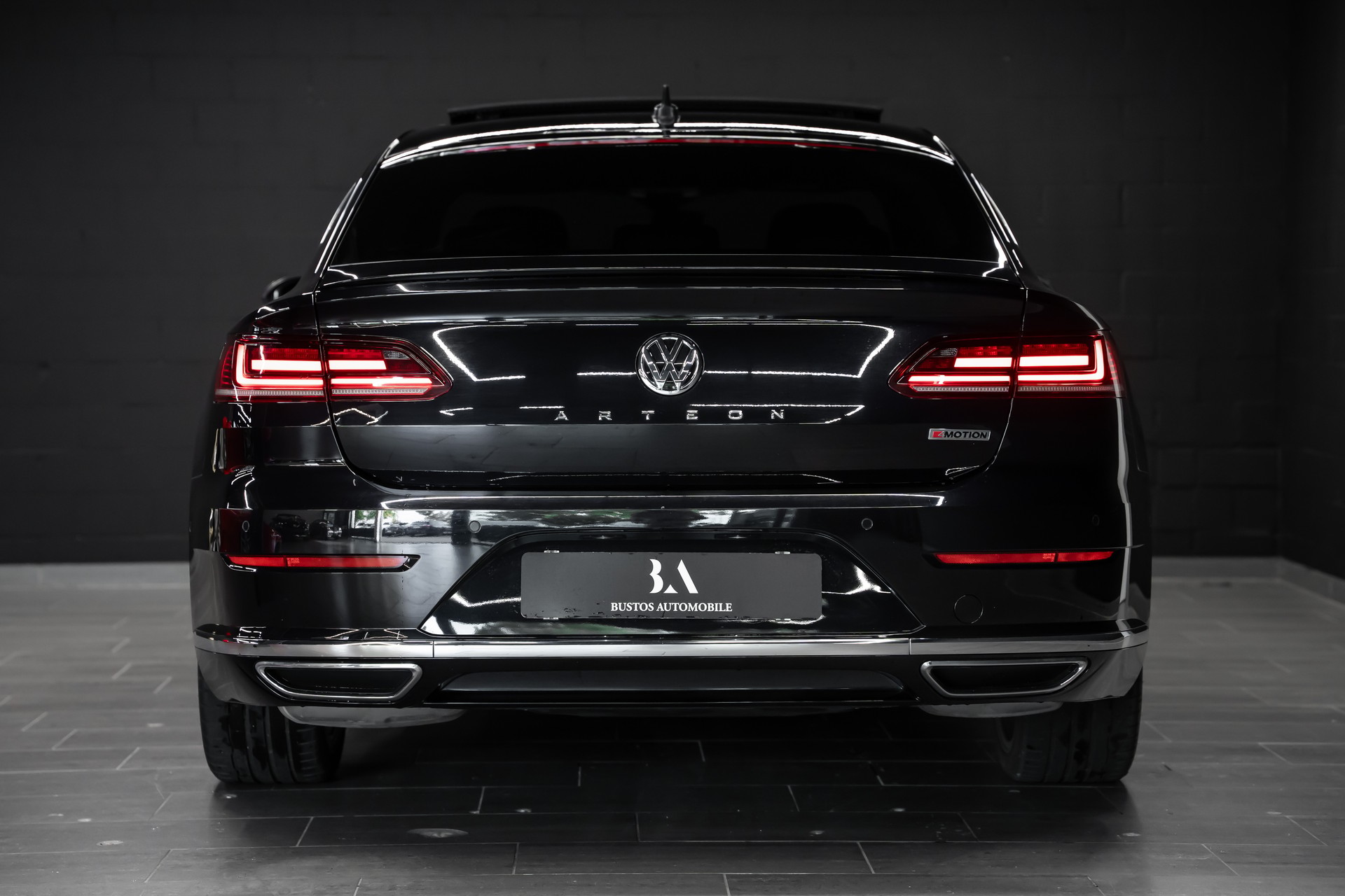 VW Arteon 2.0 TSI BMT R-Line 4Motion DSG / 360 Kamera / Head Up / Massage Sitze / Luxus Paket / Pano-Schiebedach-image-8