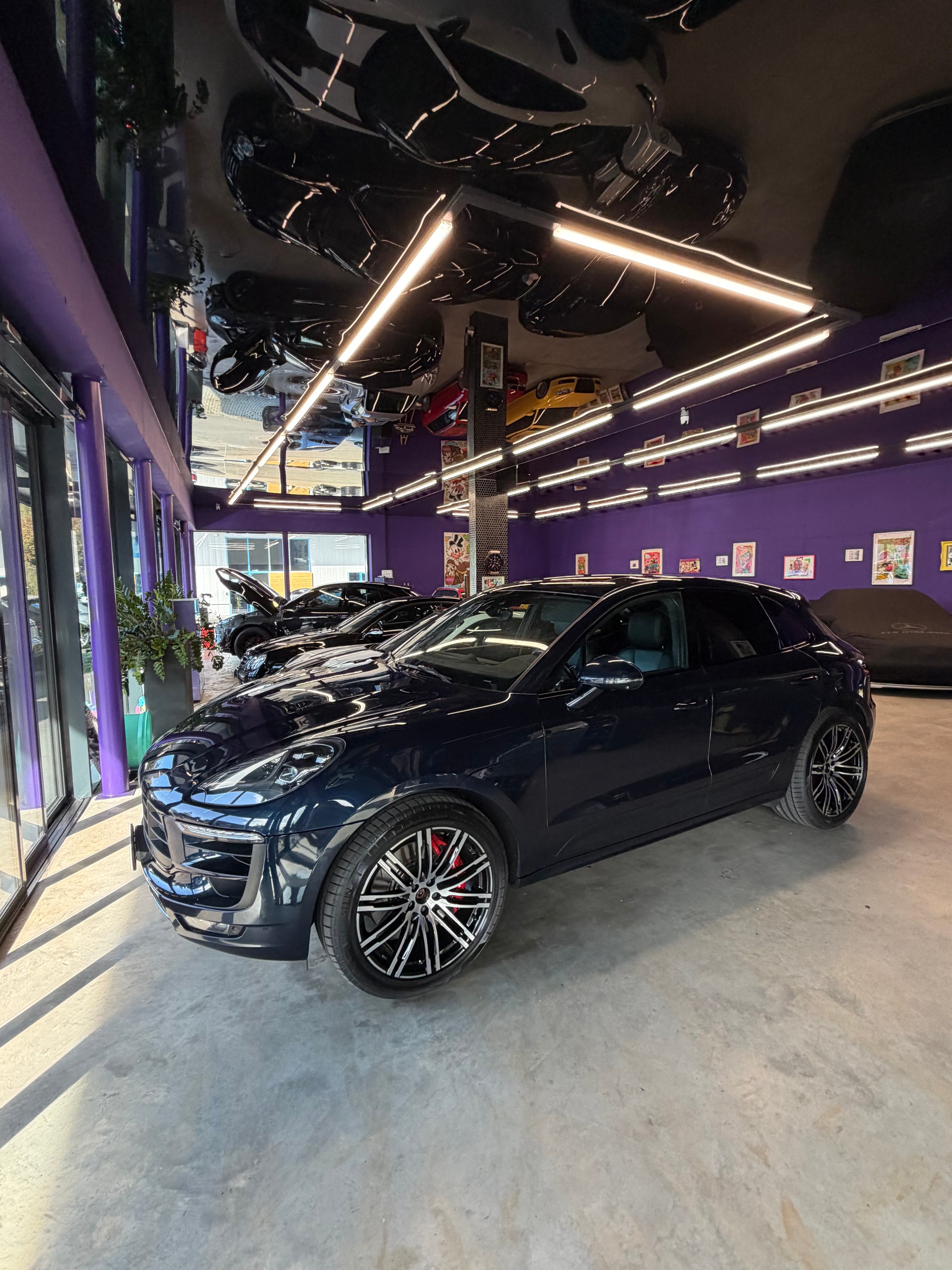 PORSCHE Macan Turbo Performance PDK