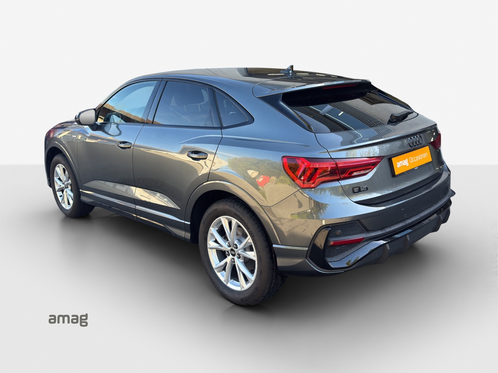 AUDI Q3 Sportback 35 TFSI S line Attraction S-tronic-image-2