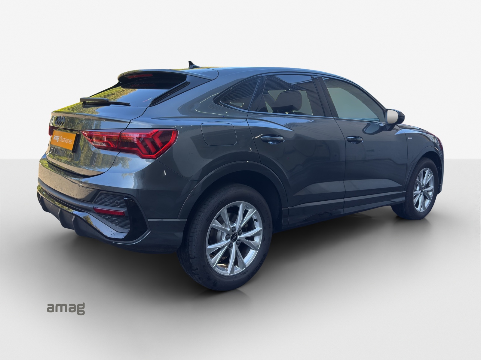 AUDI Q3 Sportback 35 TFSI S line Attraction S-tronic-image-4