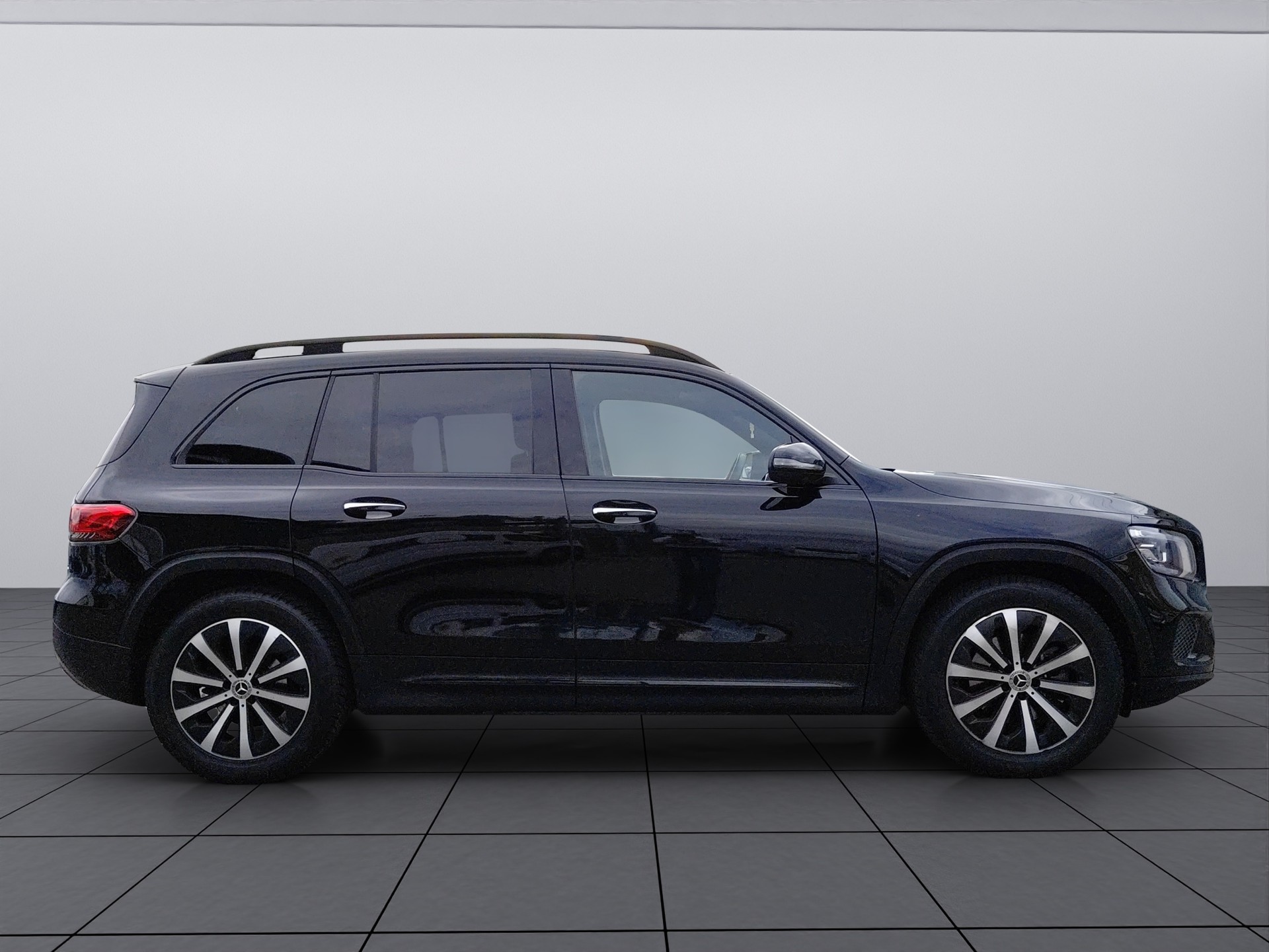 MERCEDES-BENZ GLB 200 d 4Matic Progressive 8G-Tronic-image-3