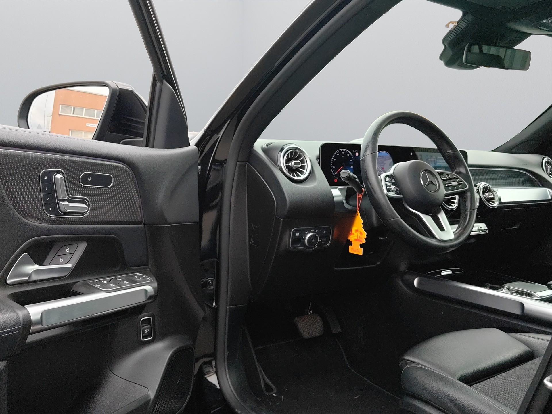 MERCEDES-BENZ GLB 200 d 4Matic Progressive 8G-Tronic-image-13