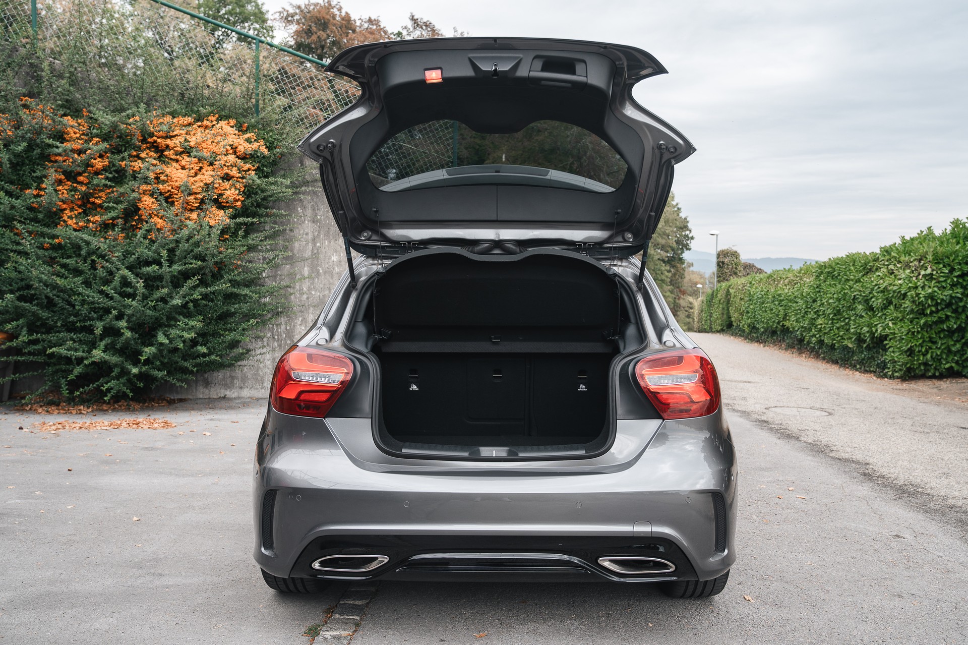 MERCEDES-BENZ A 250 Active Star 4m-image-5