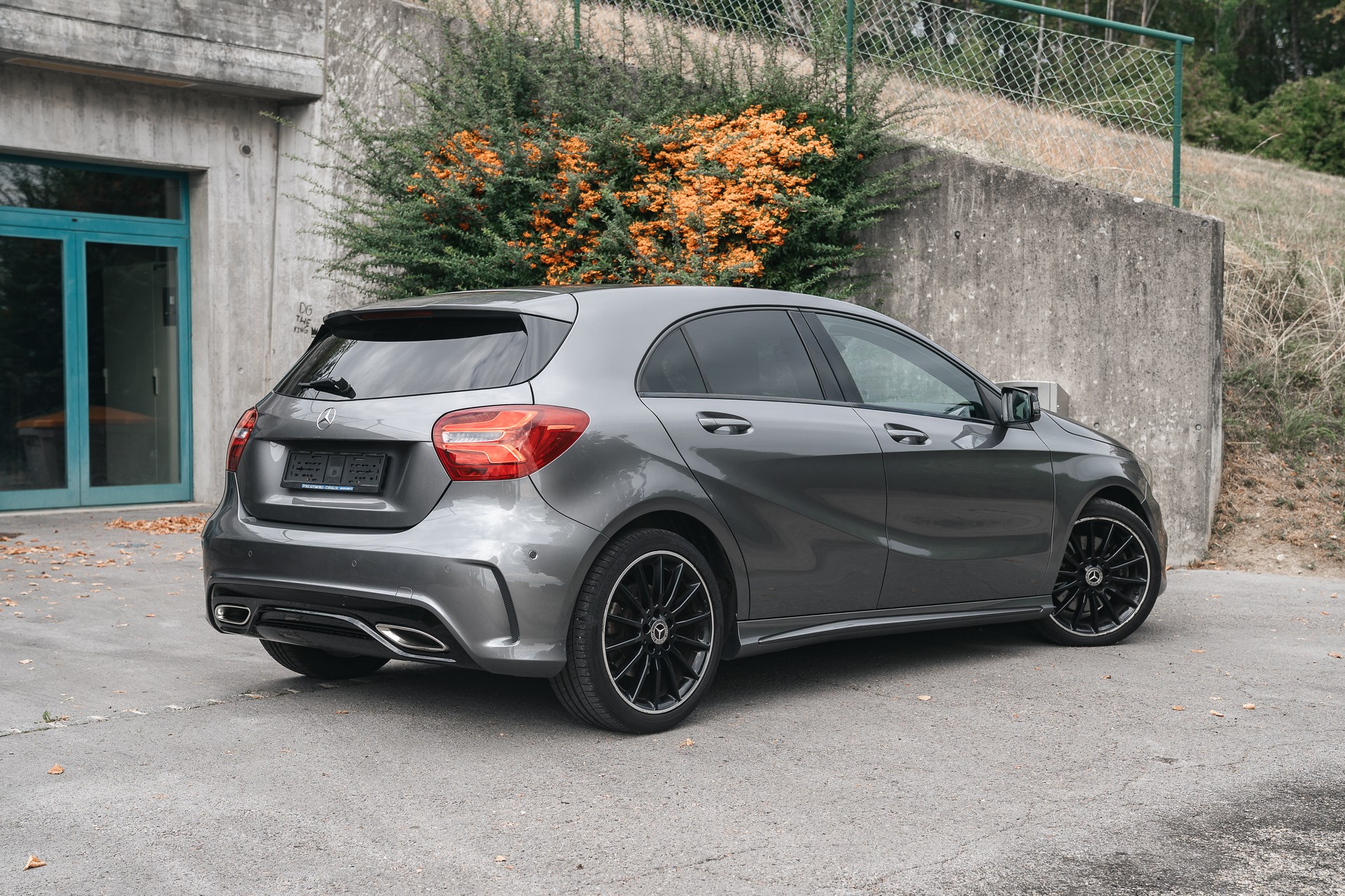 MERCEDES-BENZ A 250 Active Star 4m-image-4