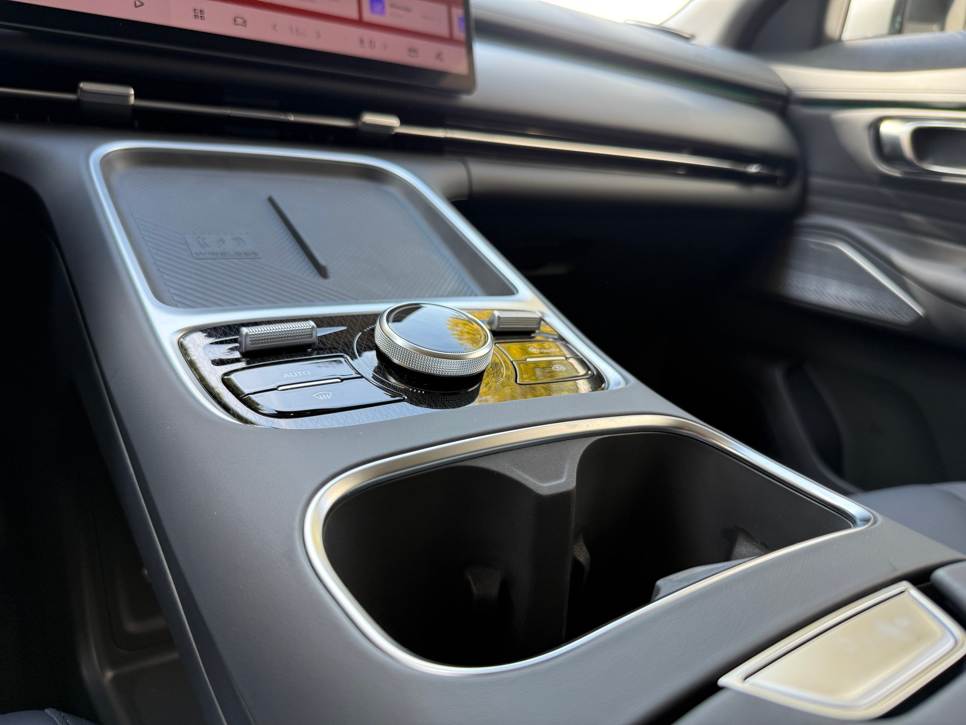 GEELY Max+-image-19