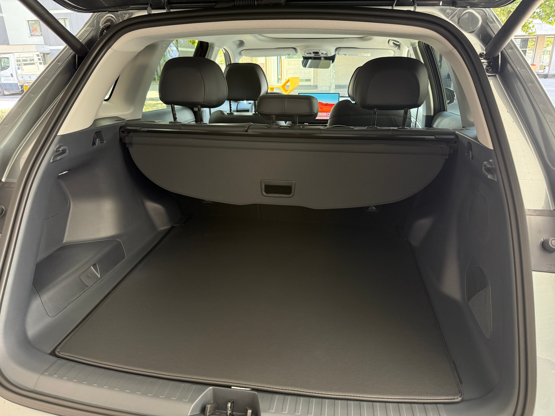 GEELY Max+-image-23