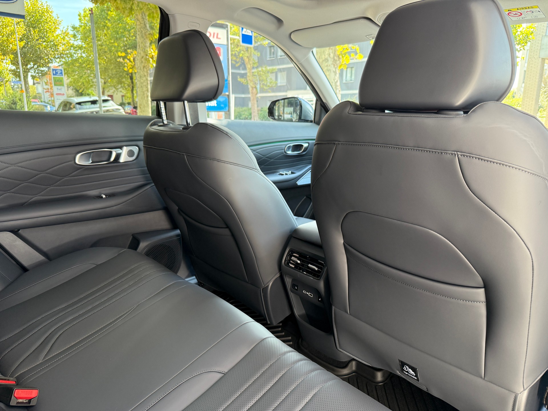 GEELY Max+-image-10