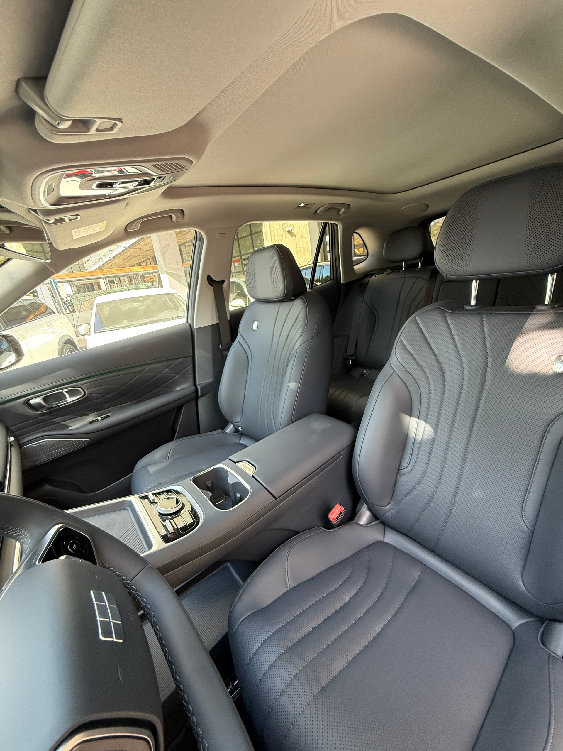 GEELY Max+-image-9
