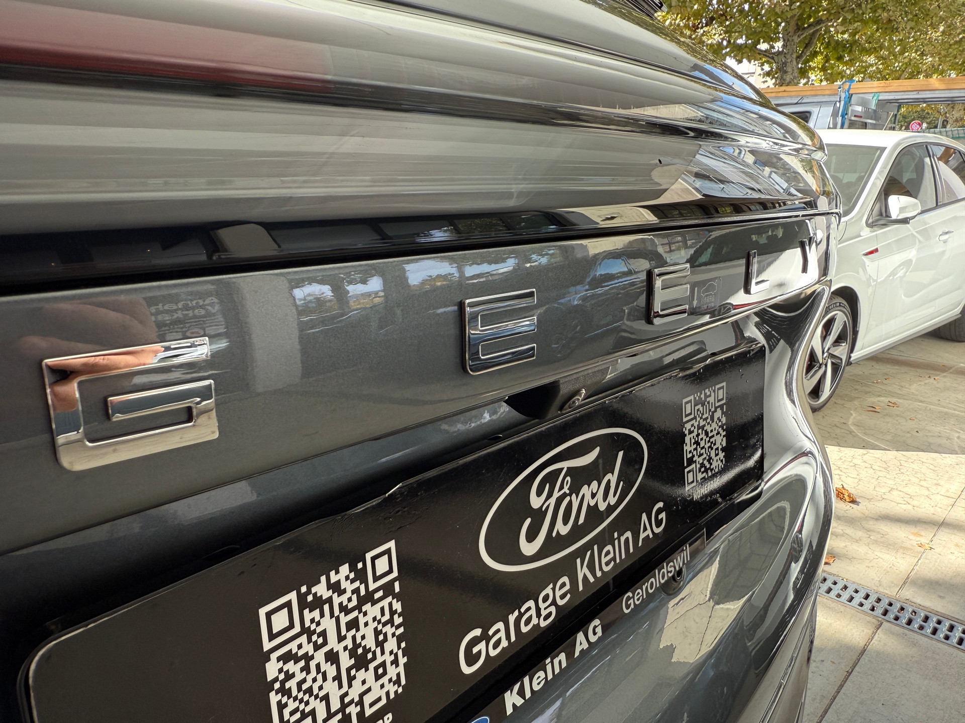 GEELY Max+-image-8