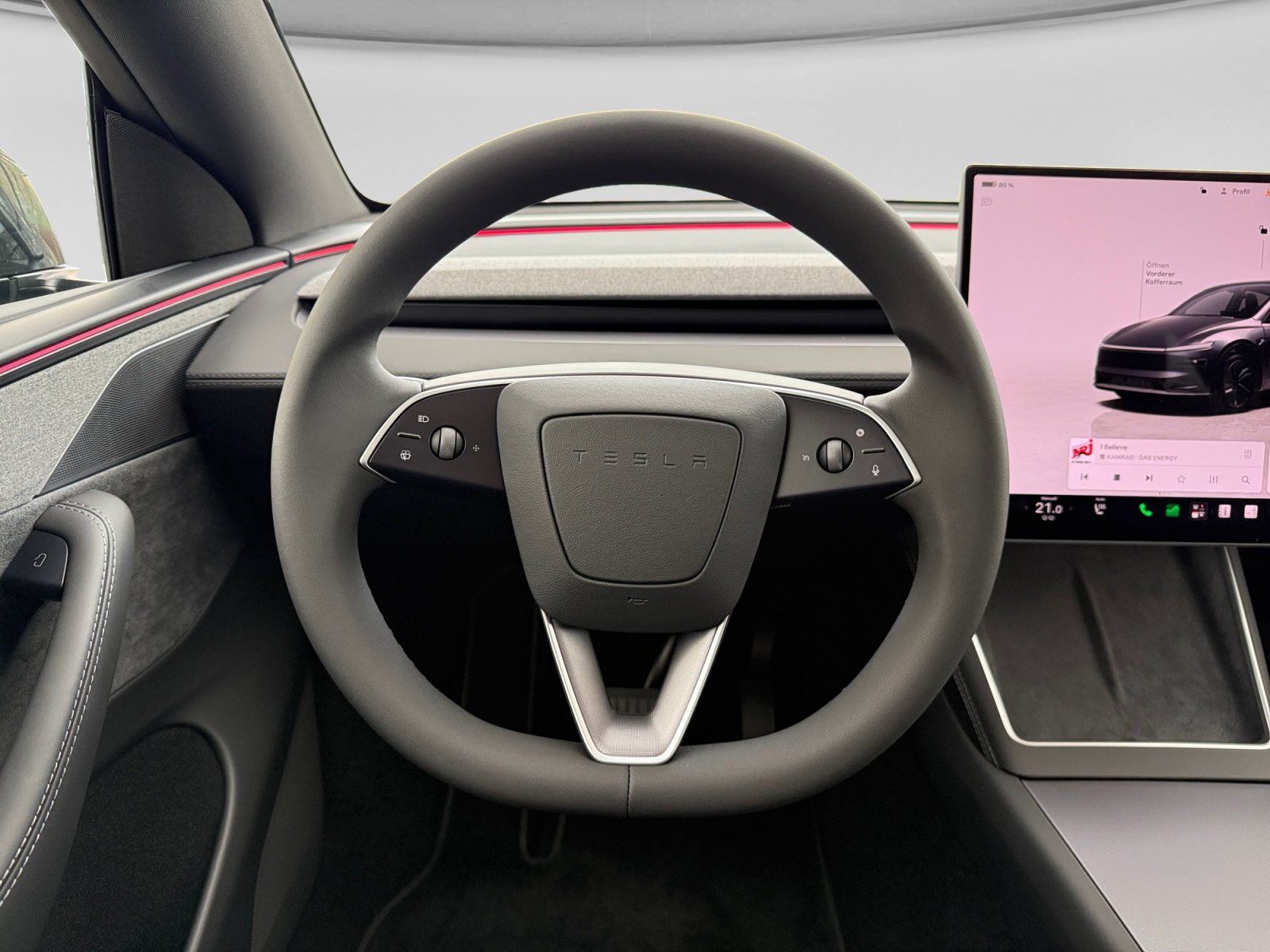 TESLA Model Y Premium Long Range AWD + AHK-image-12