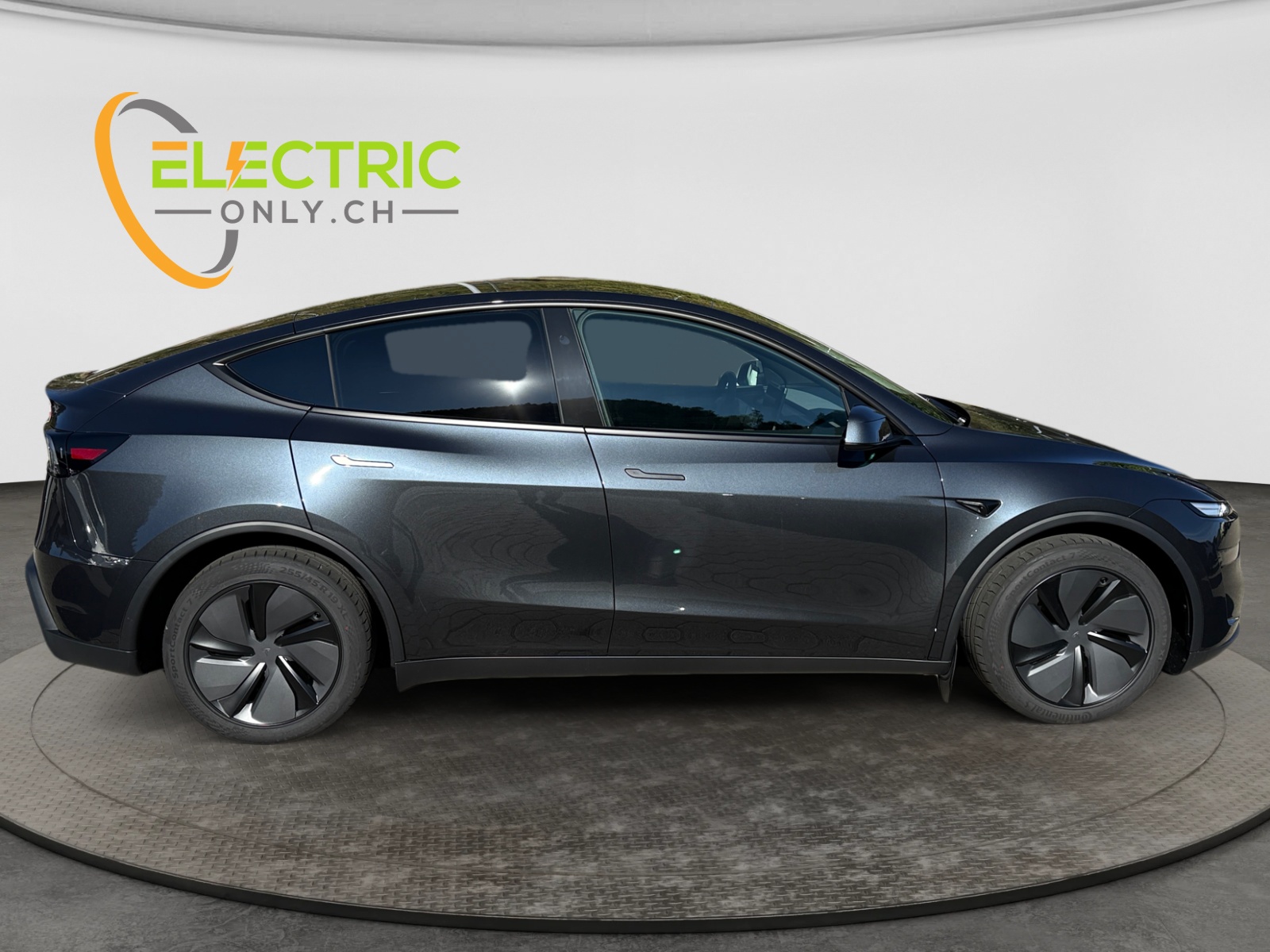 TESLA Model Y Premium Long Range AWD + AHK-image-5