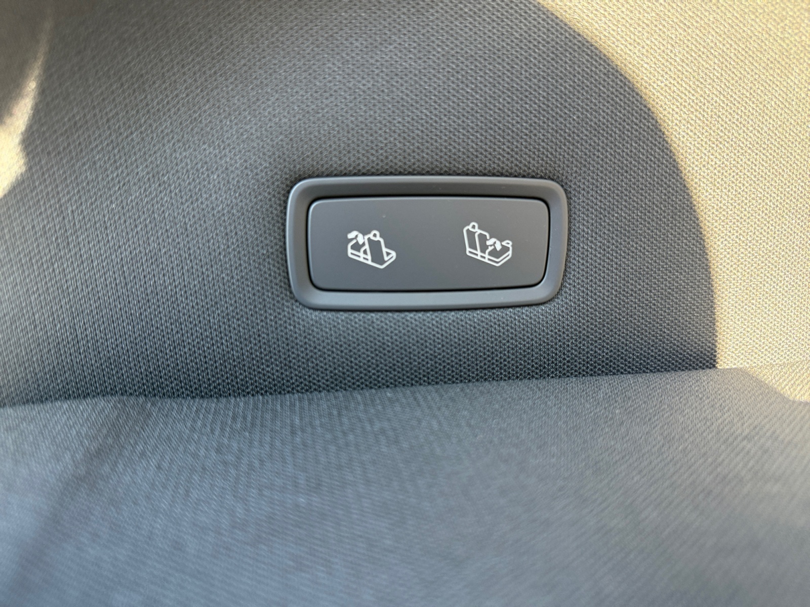 TESLA Model Y Premium Long Range AWD + AHK-image-20