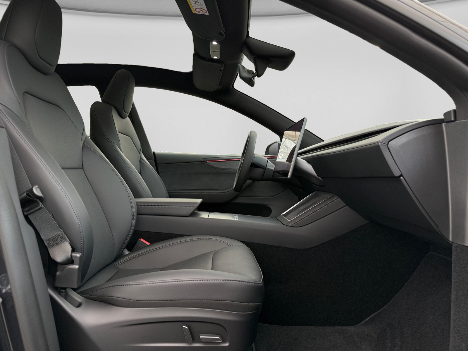 TESLA Model Y Premium Long Range AWD + AHK-image-16
