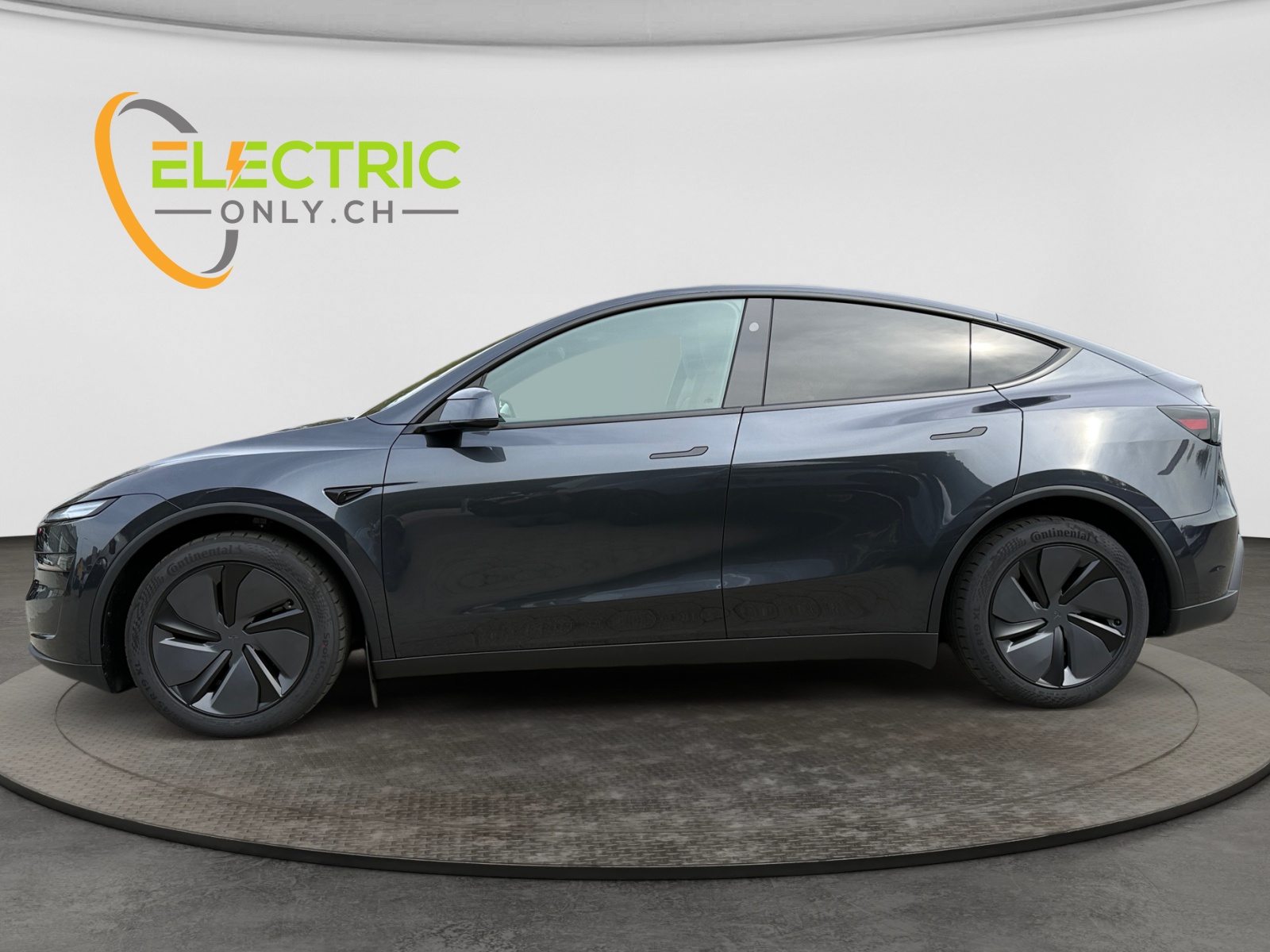 TESLA Model Y Premium Long Range AWD + AHK-image-1