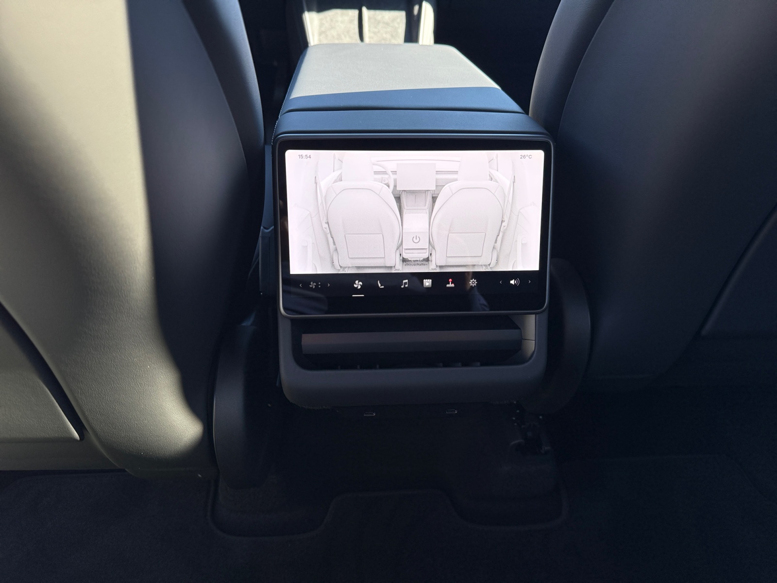 TESLA Model Y Premium Long Range AWD + AHK-image-19