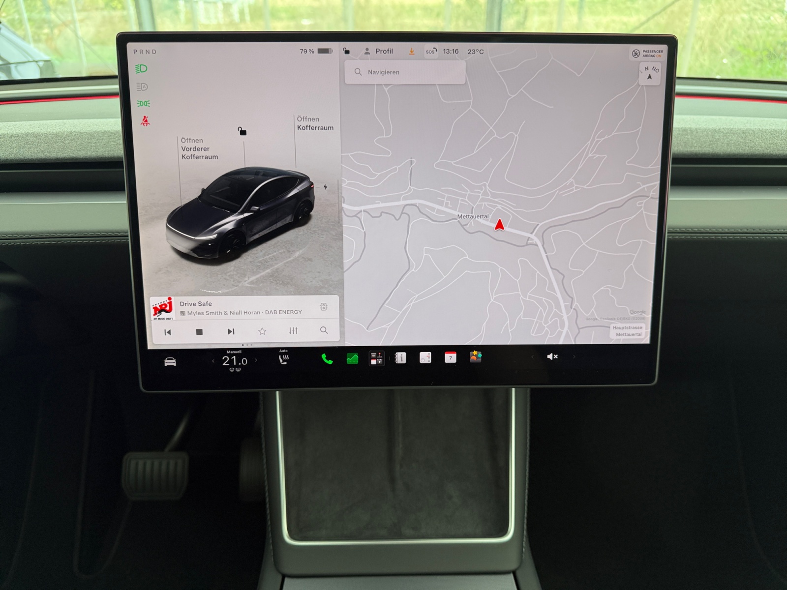 TESLA Model Y Premium Long Range AWD + AHK-image-14