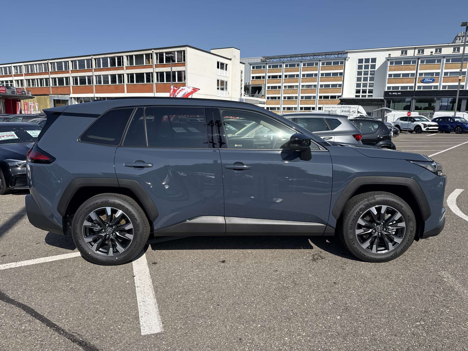 TOYOTA RAV-4 2.5 HSD Trend e-CVT AWD NEUES MODELL Automat-image-10
