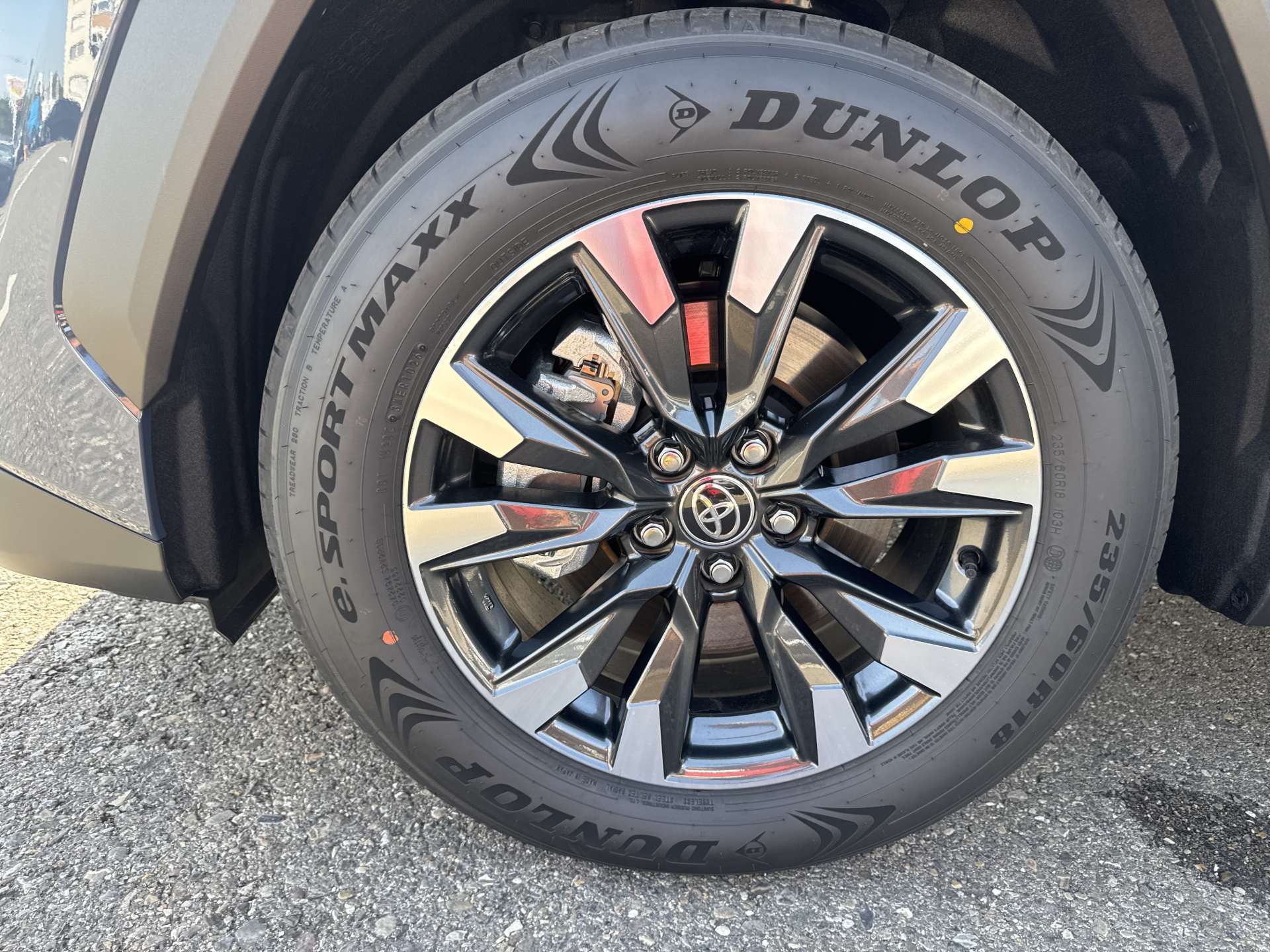 TOYOTA RAV-4 2.5 HSD Trend e-CVT AWD NEUES MODELL Automat-image-8
