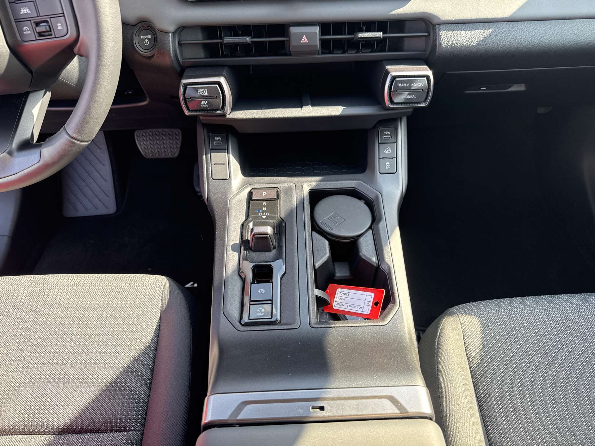 TOYOTA RAV-4 2.5 HSD Trend e-CVT AWD NEUES MODELL Automat-image-11