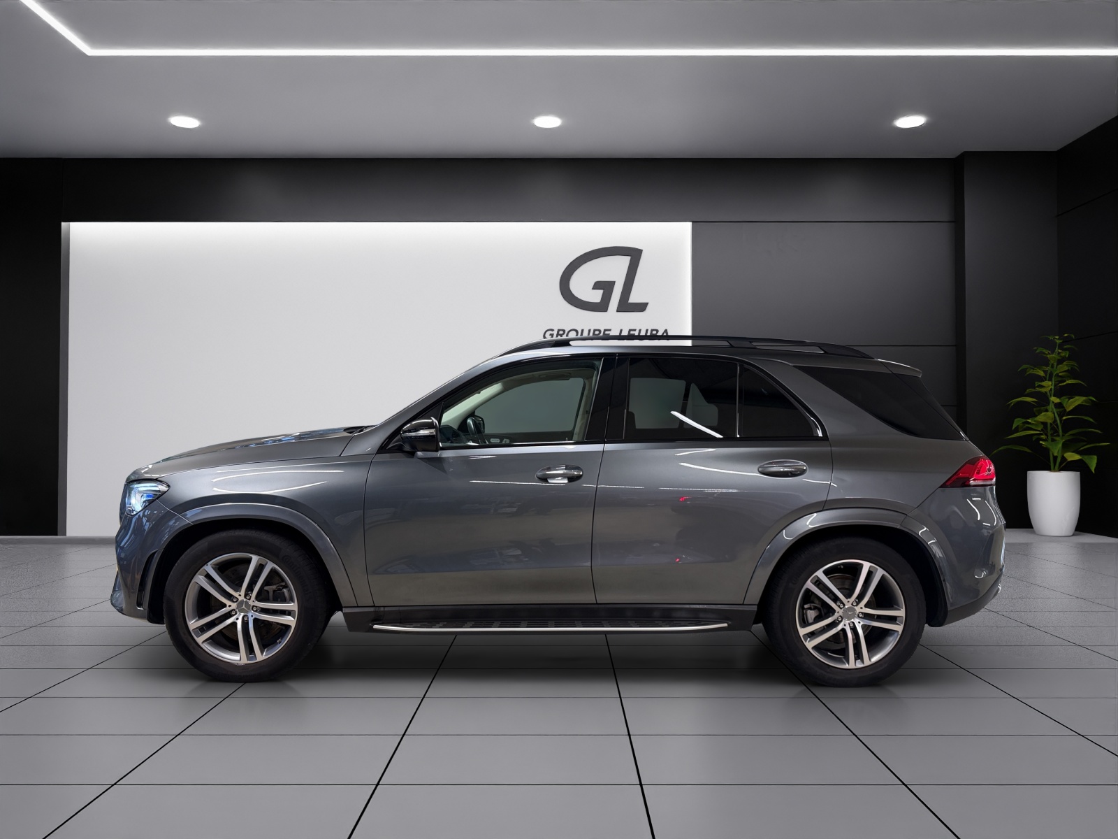MERCEDES-BENZ GLE 450 AMG Line 4Matic-image-2