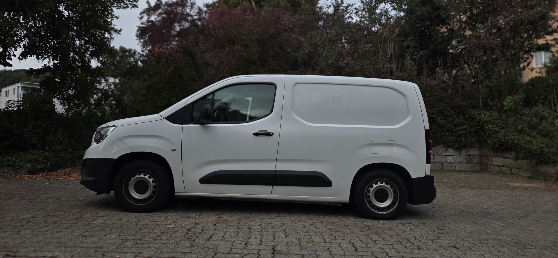 OPEL 1.2 Essentia S/S-image-3