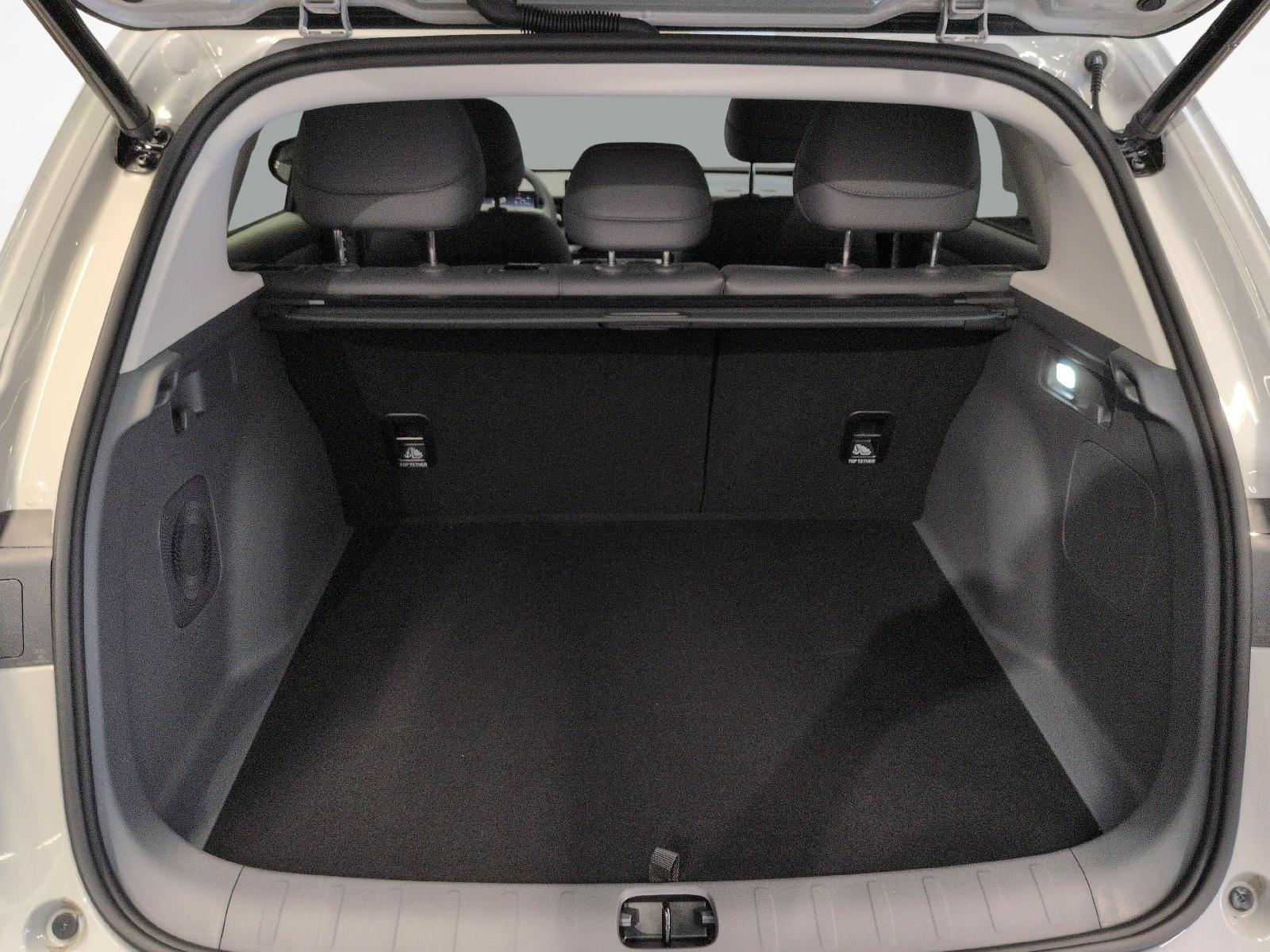 LEAPMOTOR B10 1.5 Hybrid EV-image-8
