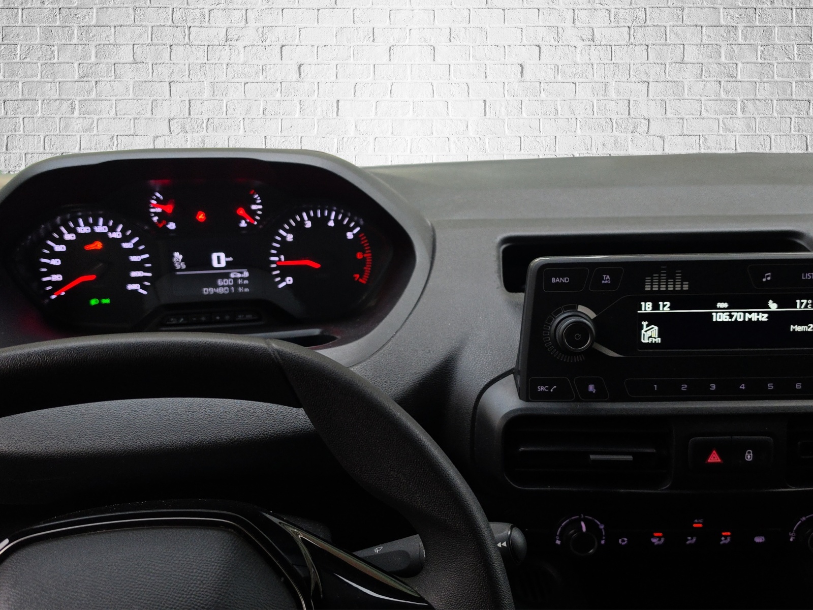 PEUGEOT Partner 1.2 Pure Tech s/s Premium 650kg-image-10