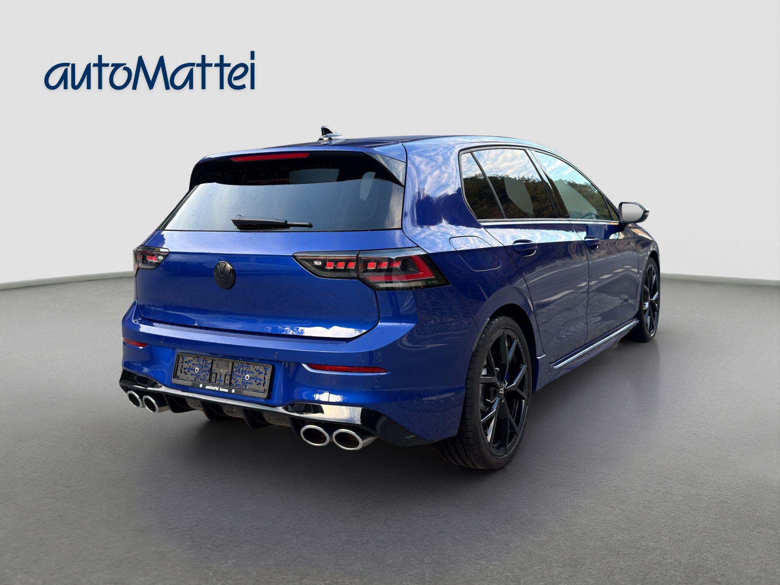 VW Golf 2.0 TSI R Black Edition DSG 4 Motion-image-4